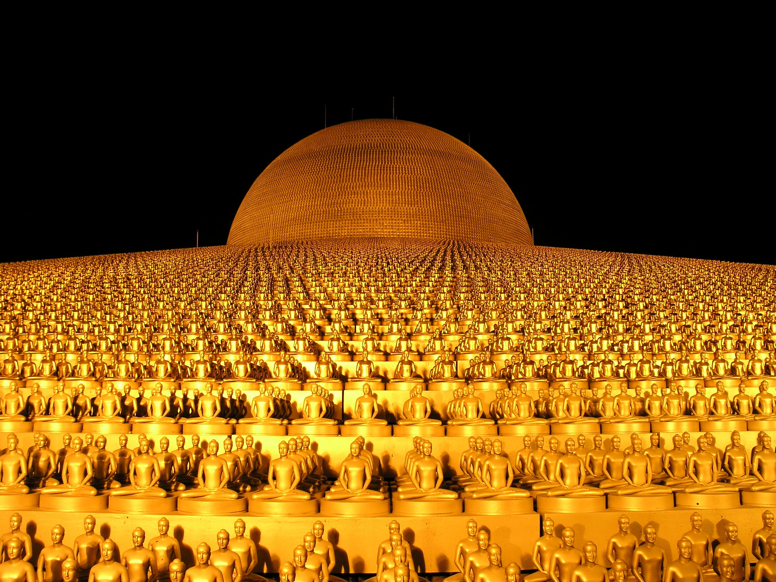 Wat Phra Dhammakaya Wallpapers