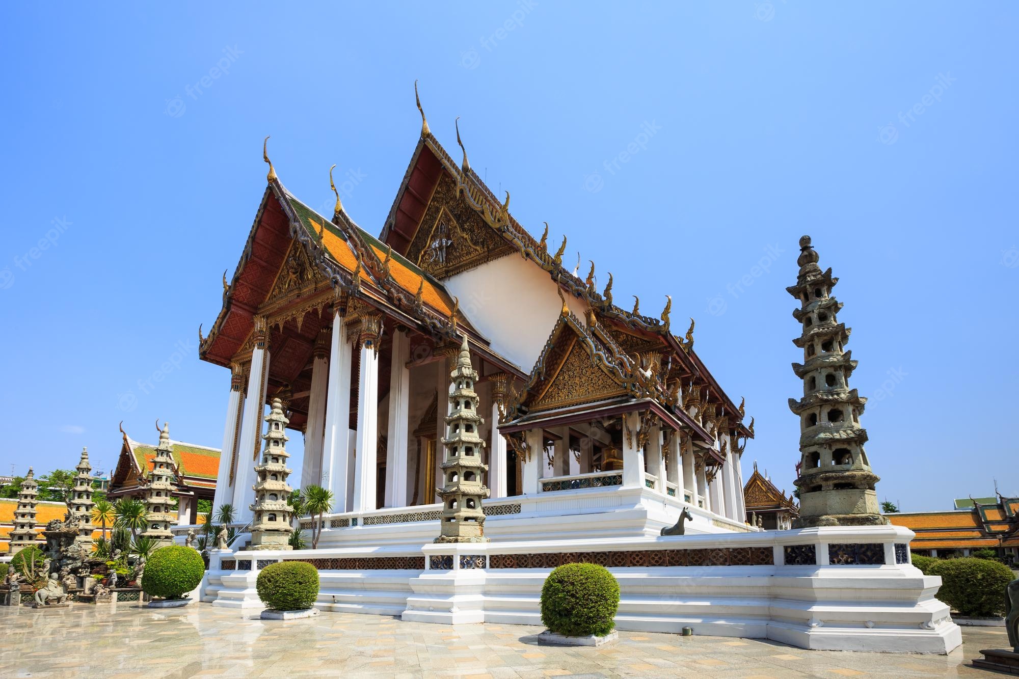 Wat Suthat Wallpapers