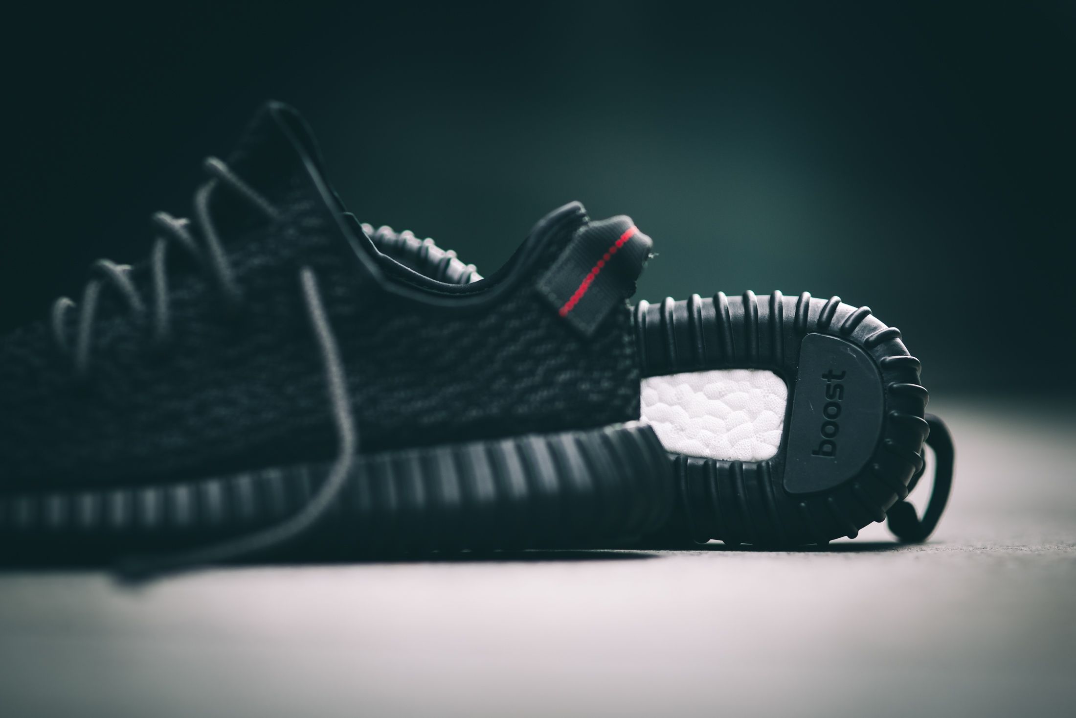 Adidas Yeezy Boost 350 V2 Wallpapers