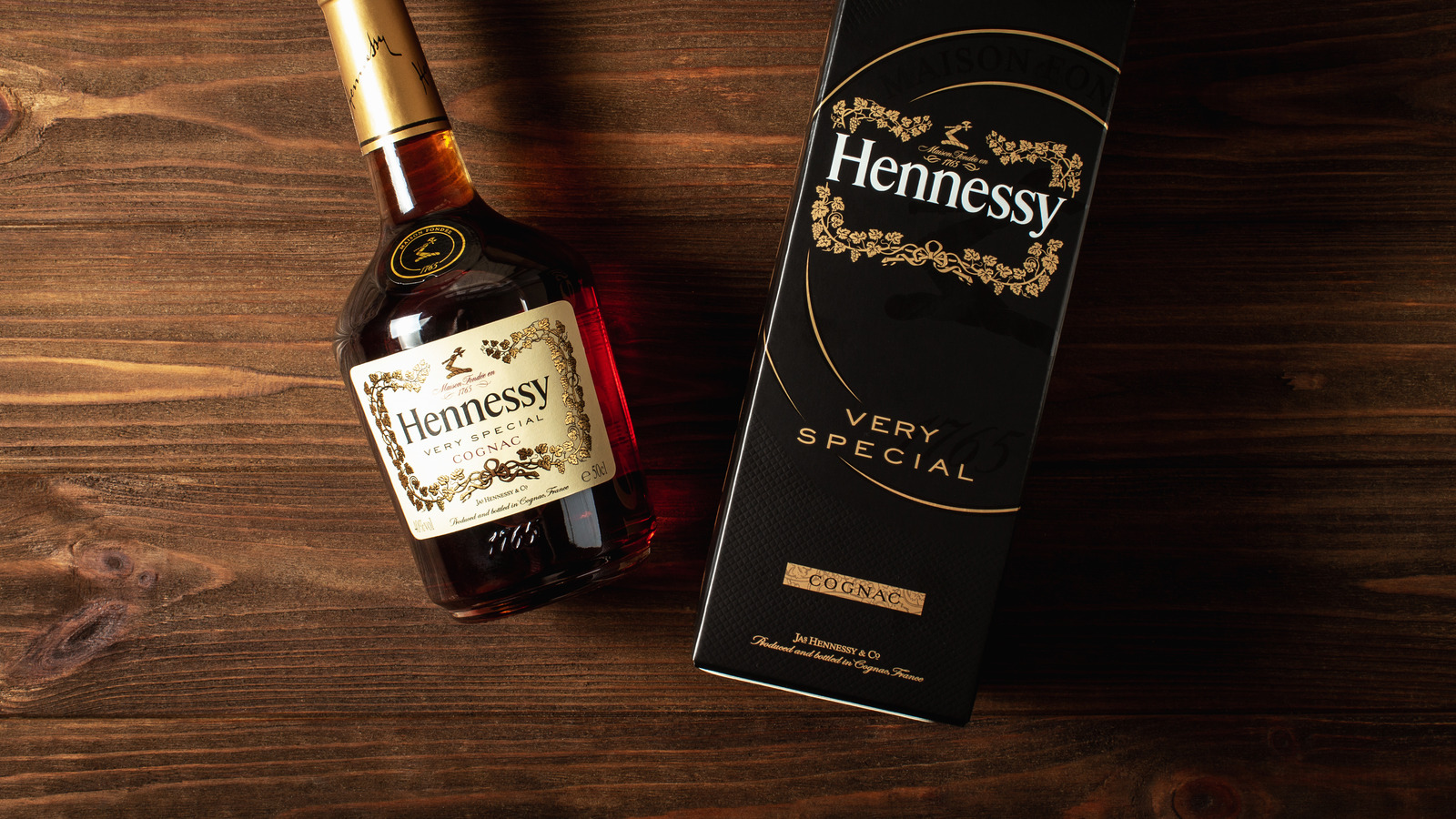 Hennessy Glass Wallpapers