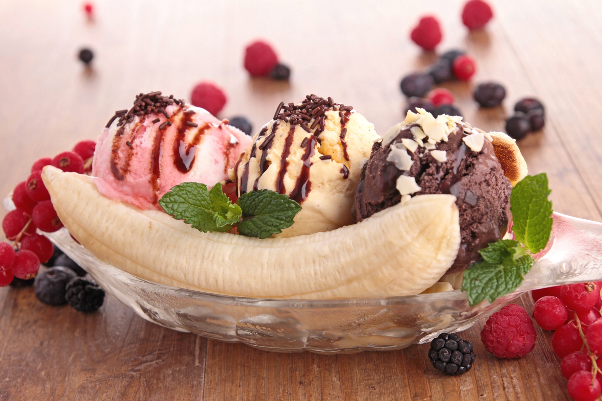 Banana Split Wallpapers