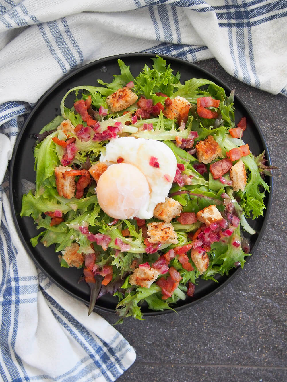 Salade Lyonnaise Wallpapers