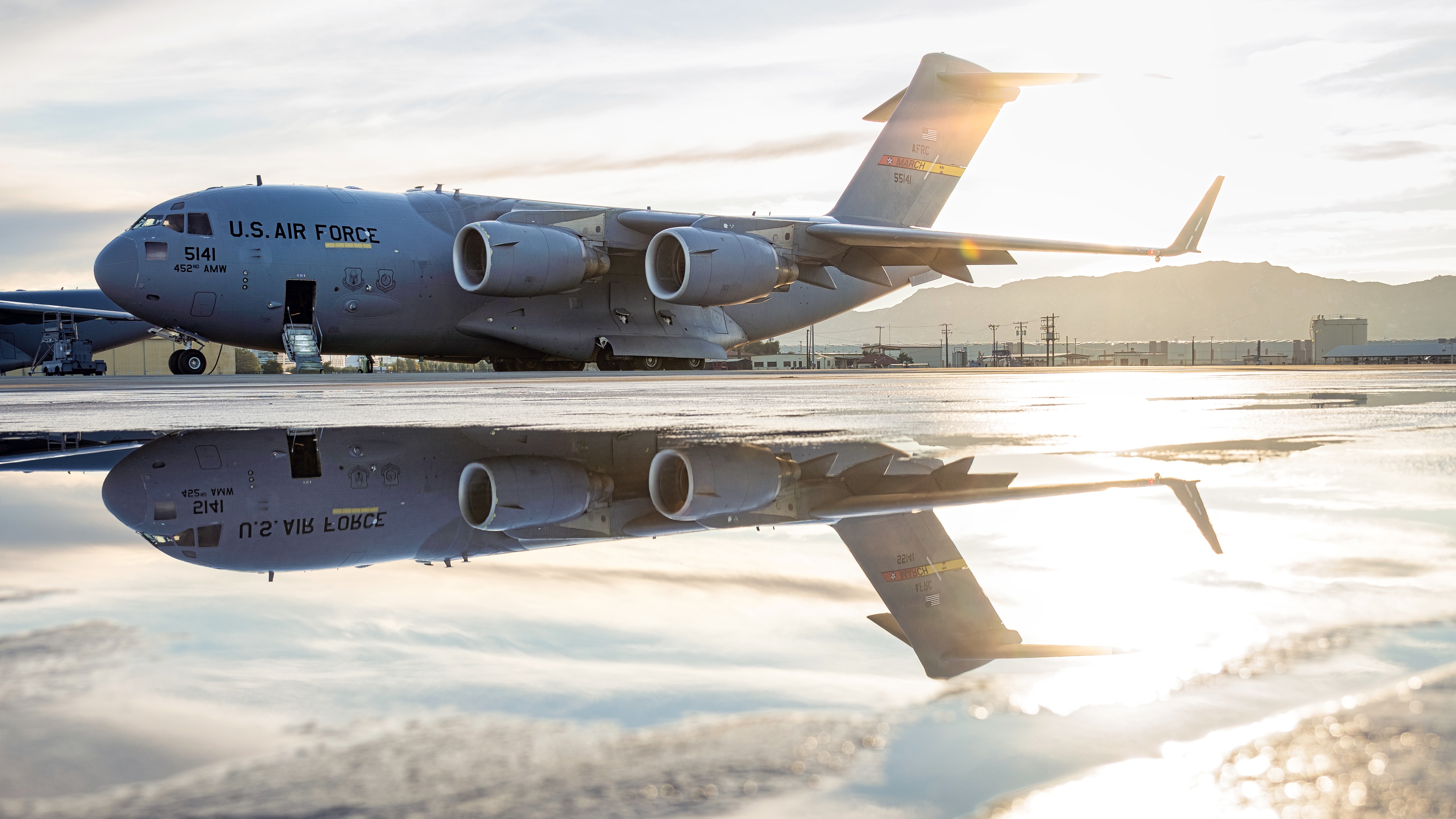 Boeing C-17 Globemaster Iii Wallpapers