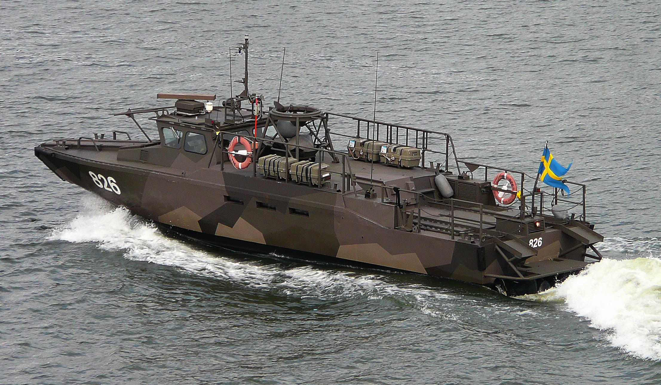 Combat Boat 90 Wallpapers