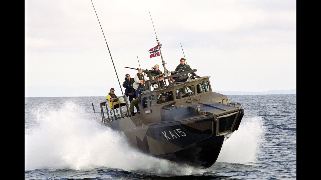 Combat Boat 90 Wallpapers