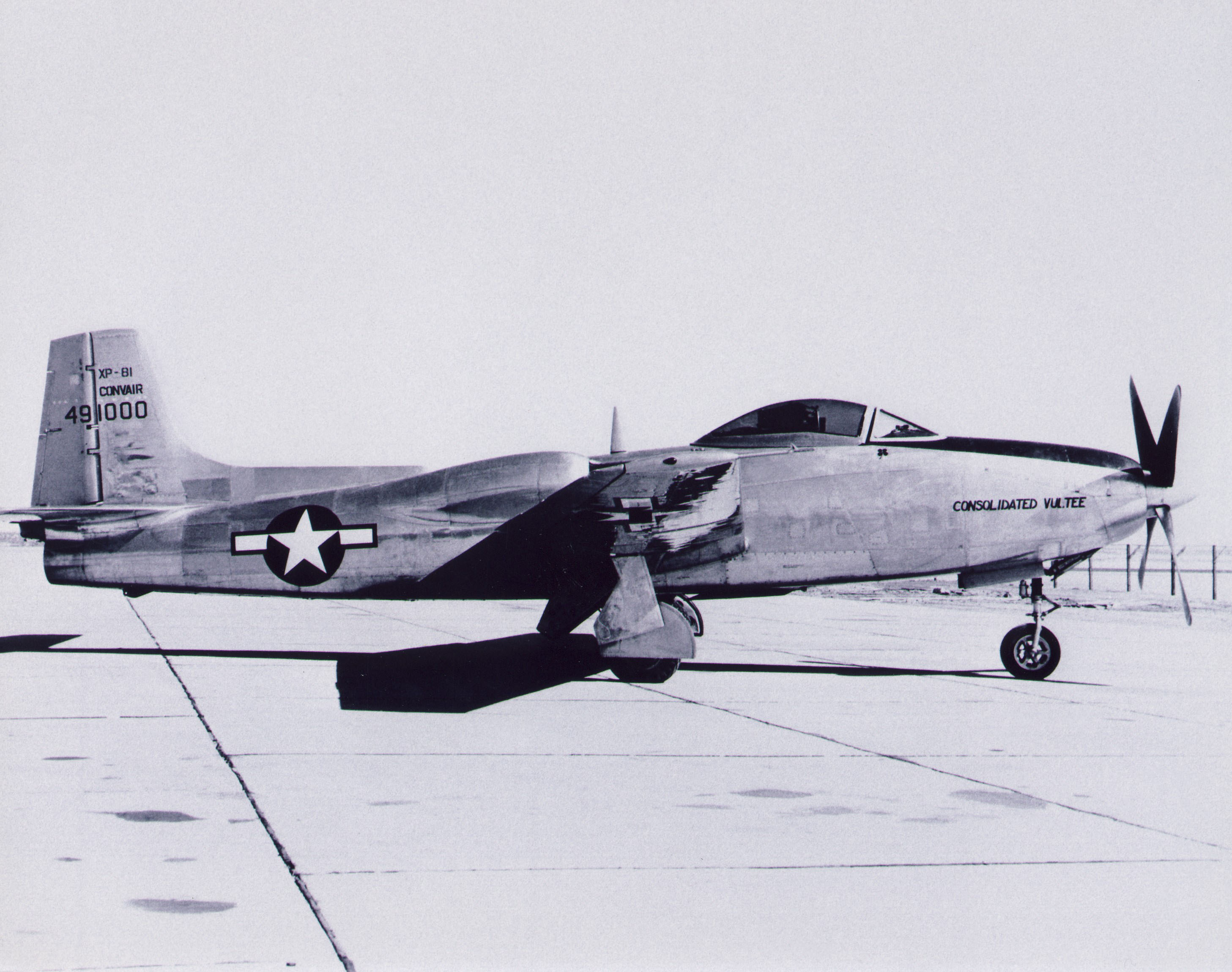 Consolidated Vultee Xp-81 Wallpapers