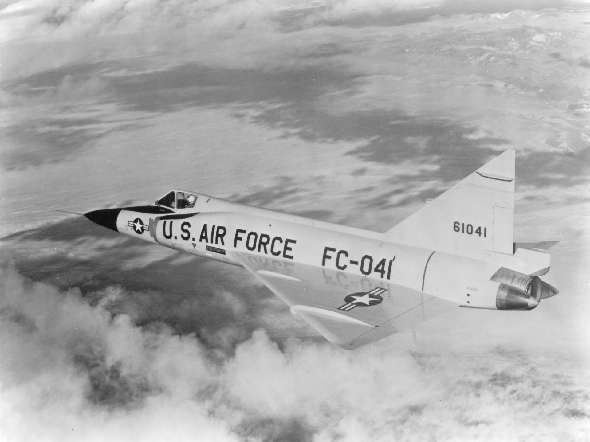 Convair F-102 Delta Dagger Wallpapers