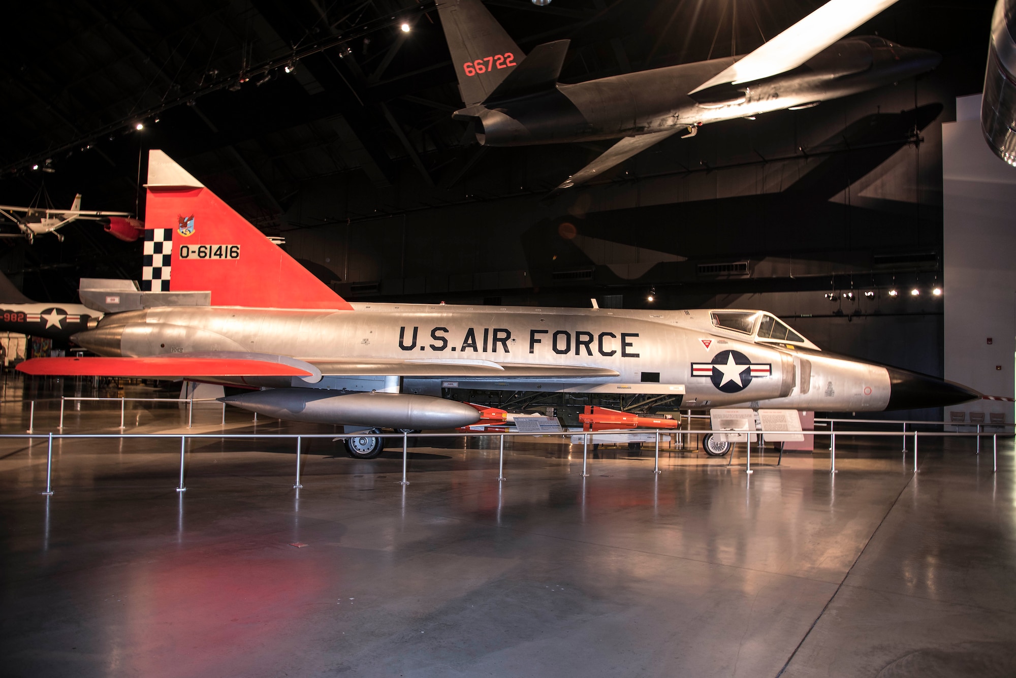 Convair F-102 Delta Dagger Wallpapers