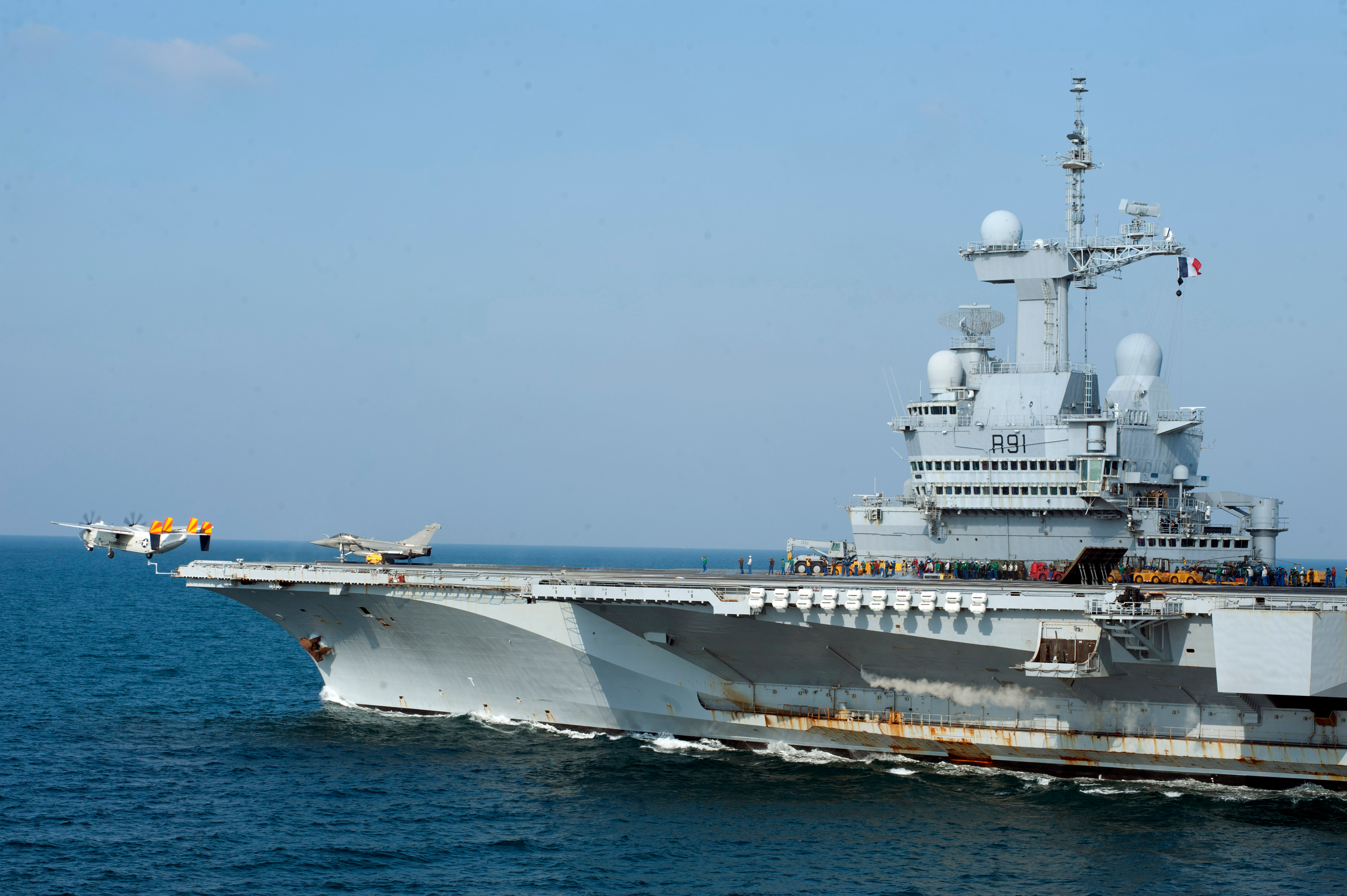 French Aircraft Carrier Charles De Gaulle (R91) Wallpapers