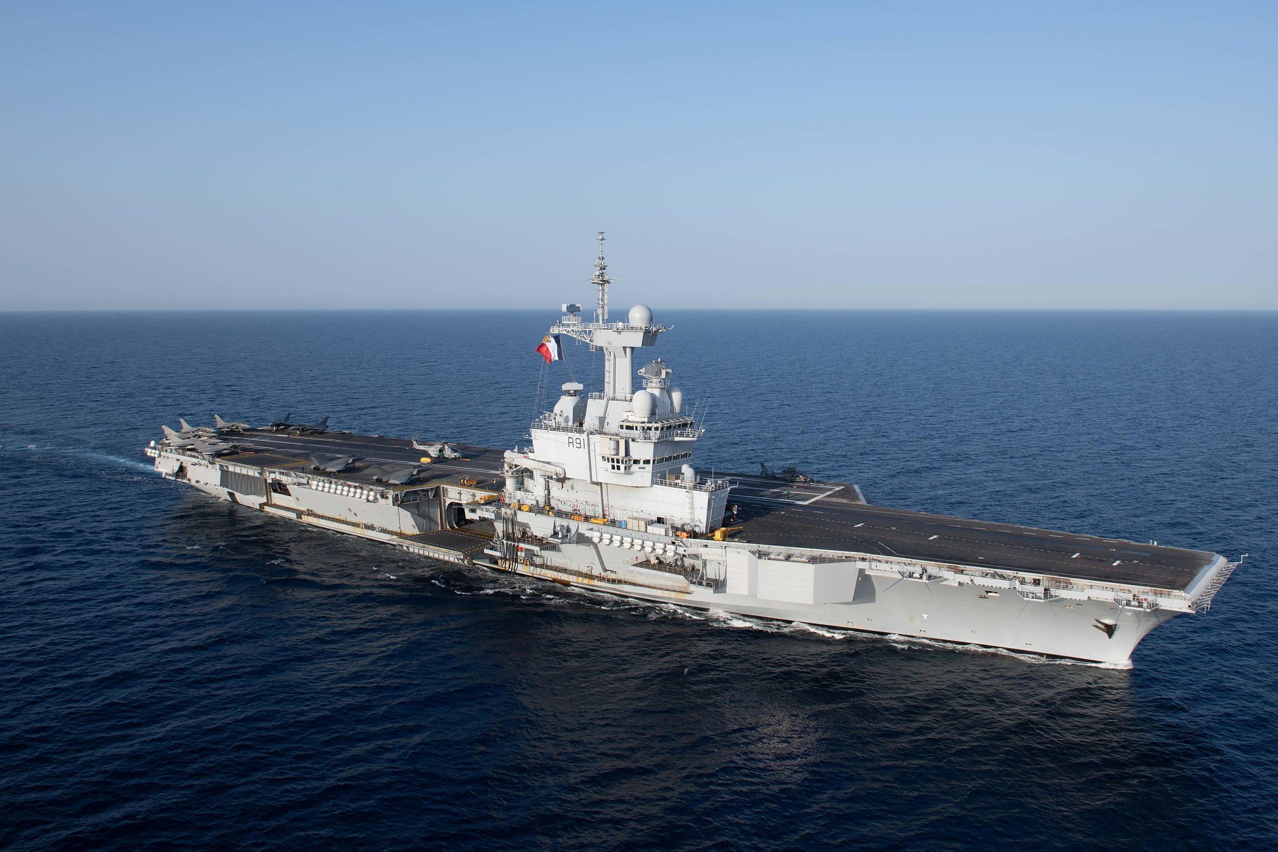 French Aircraft Carrier Charles De Gaulle (R91) Wallpapers