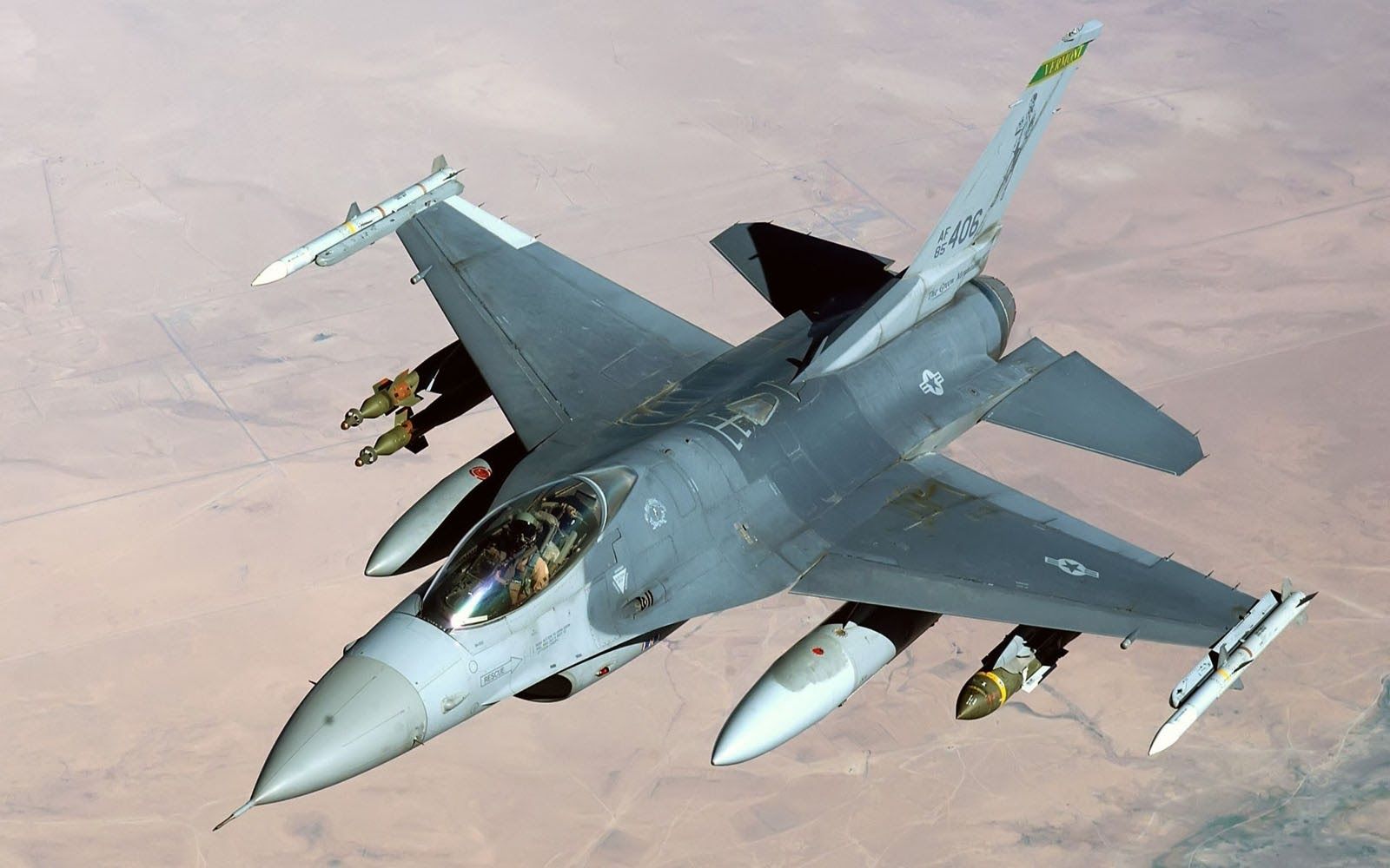 General Dynamics F-16 Fighting Falcon Wallpapers