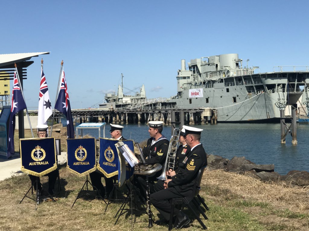 Hmas Tobruk (L50) Wallpapers