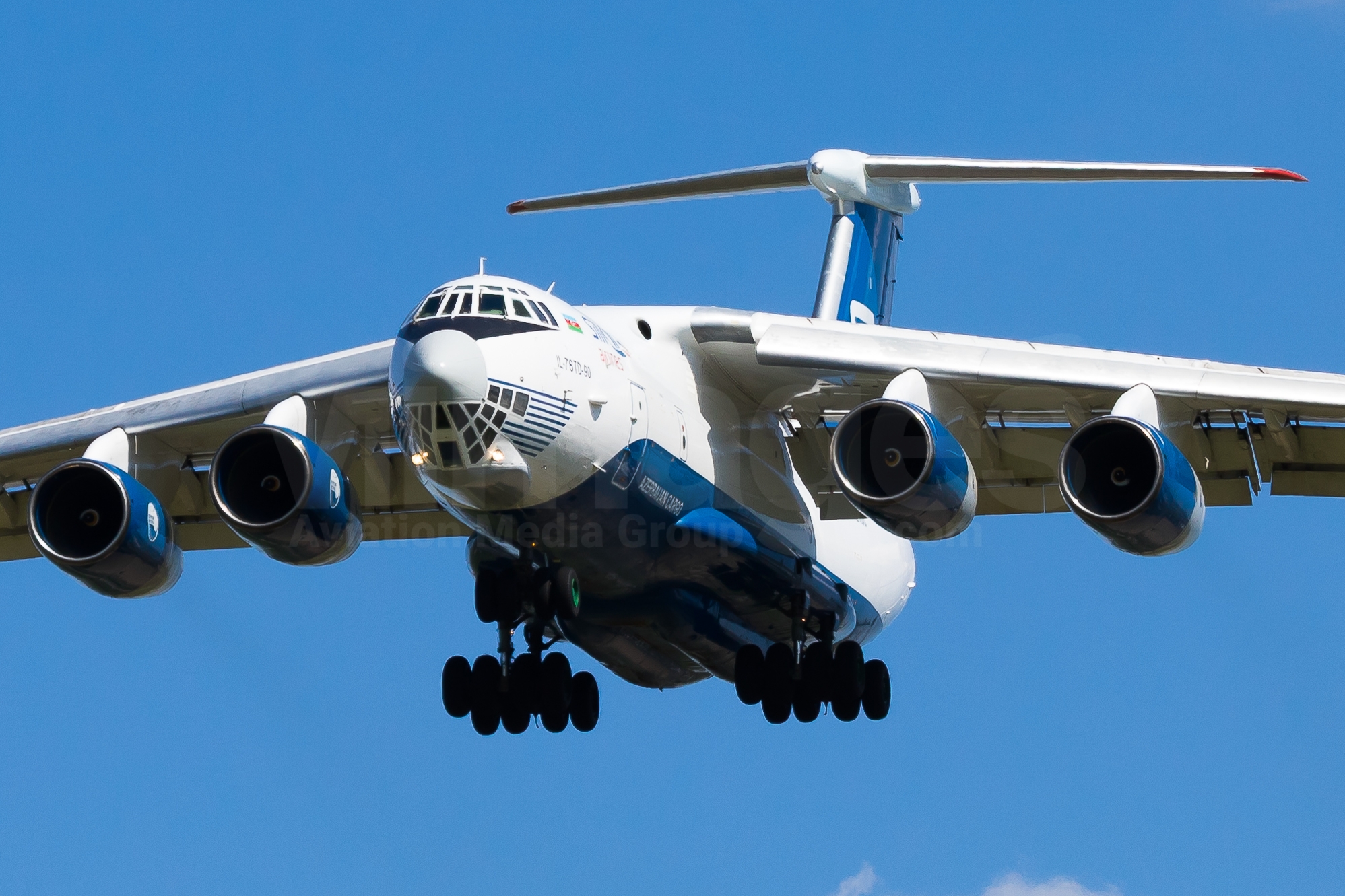 Ilyushin Il-76 Wallpapers