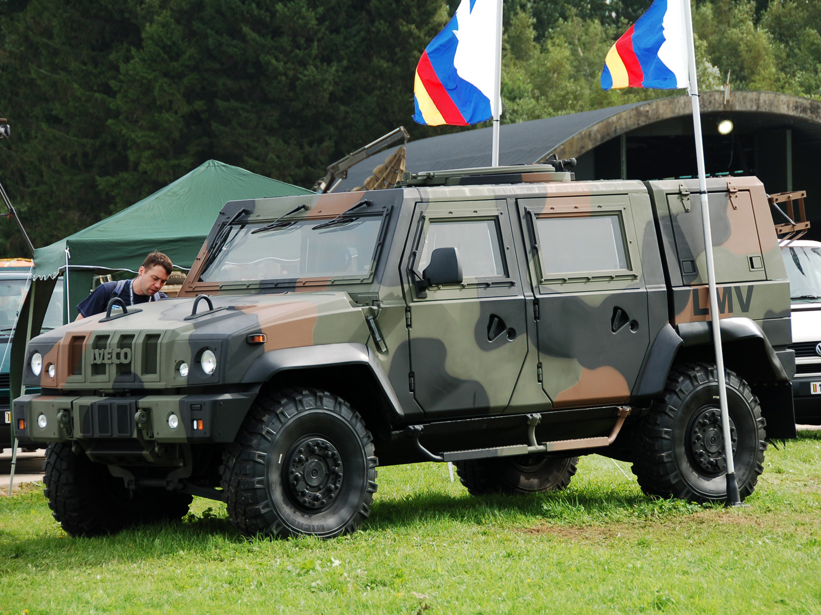 Iveco Lmv Wallpapers