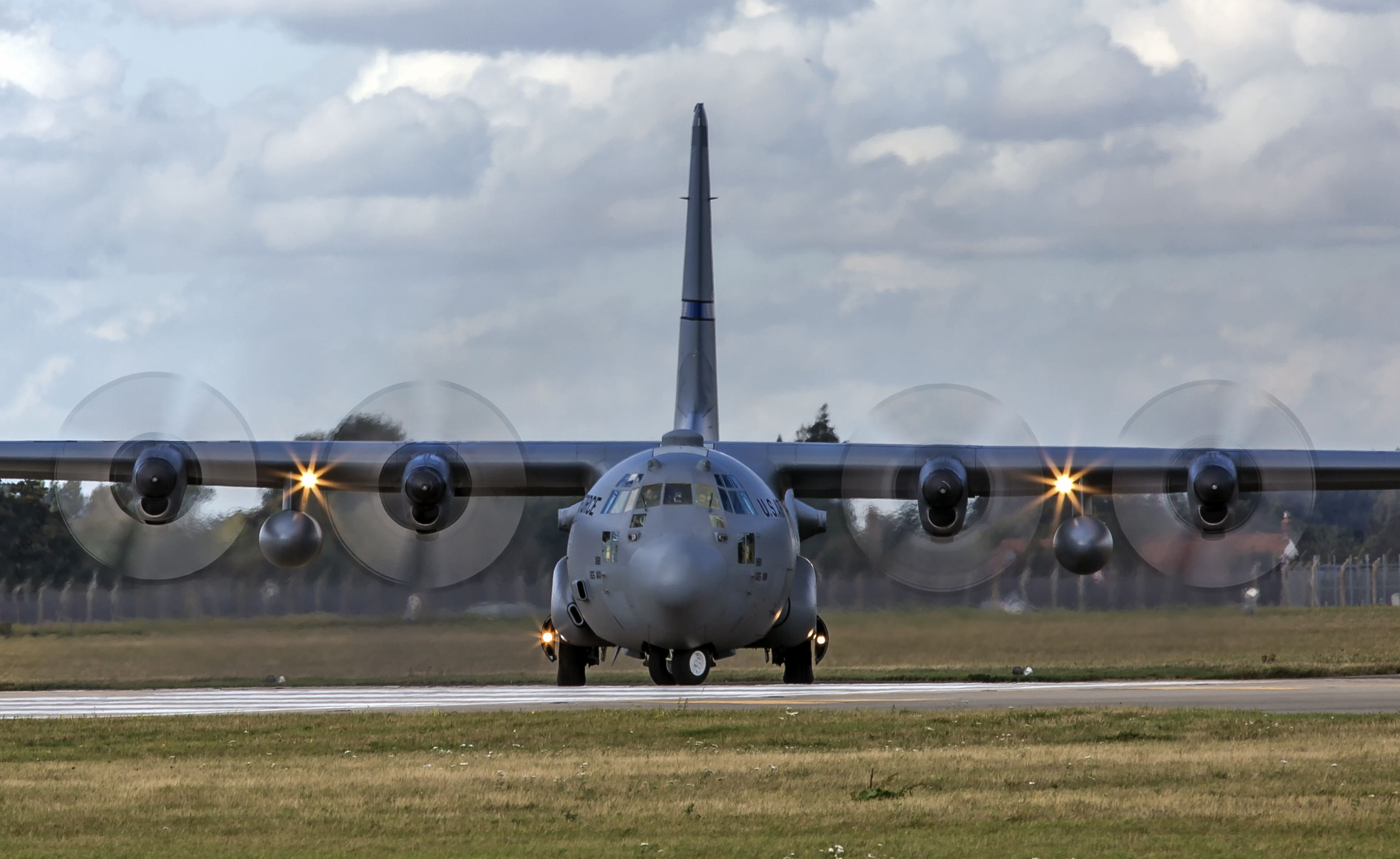 Lockheed Ac-130 Wallpapers