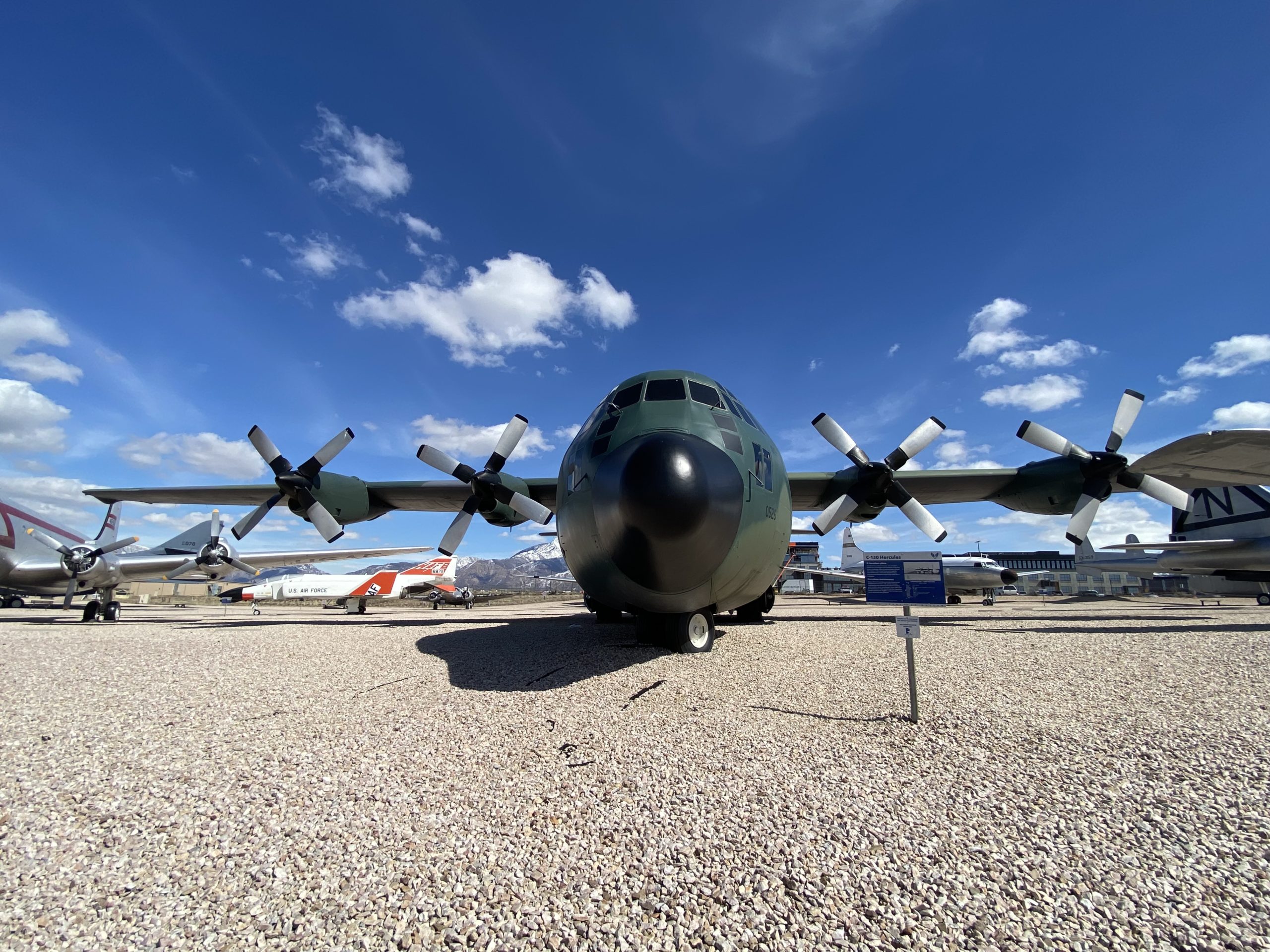 Lockheed Ac-130 Wallpapers