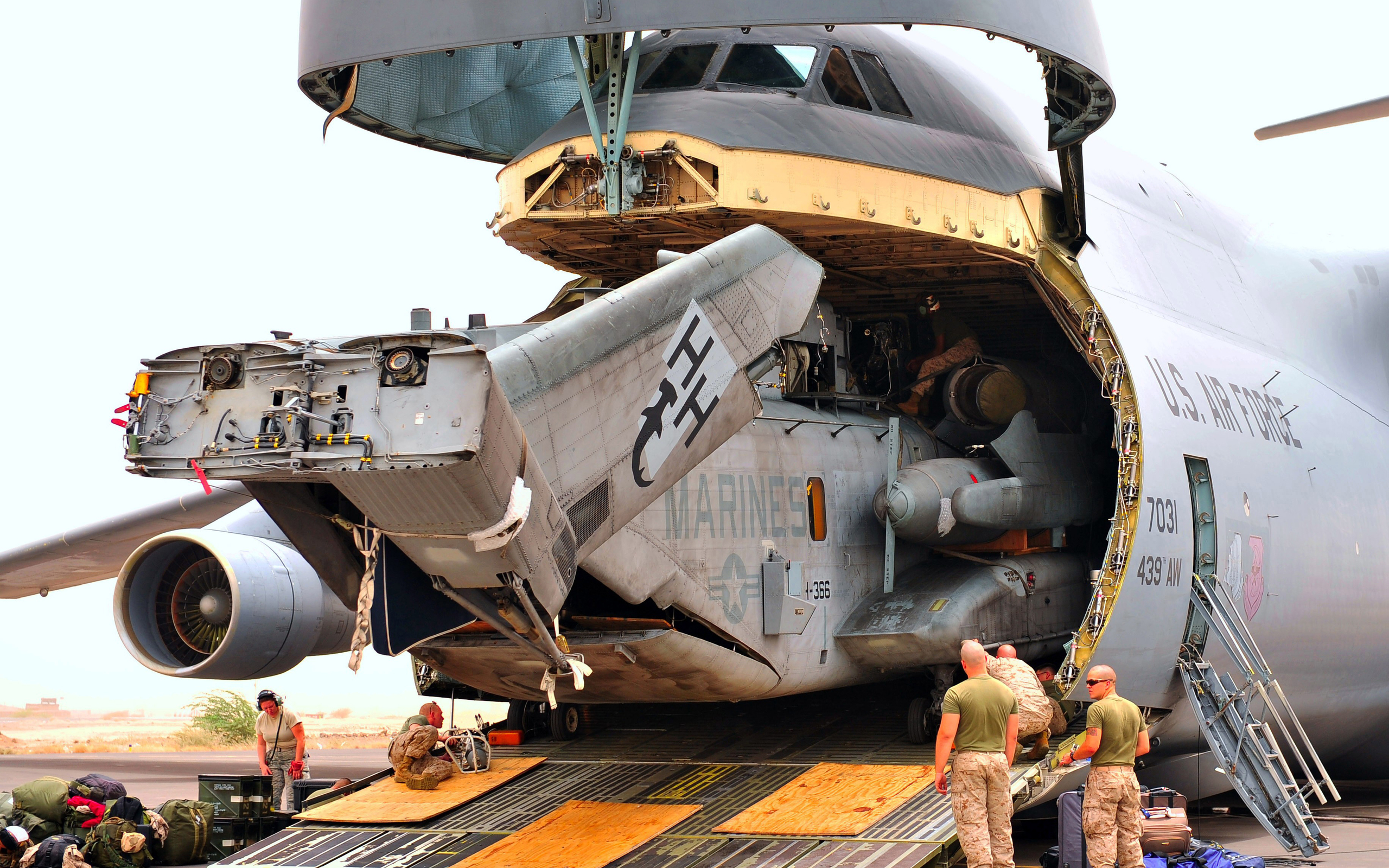 Lockheed C-5 Galaxy Wallpapers