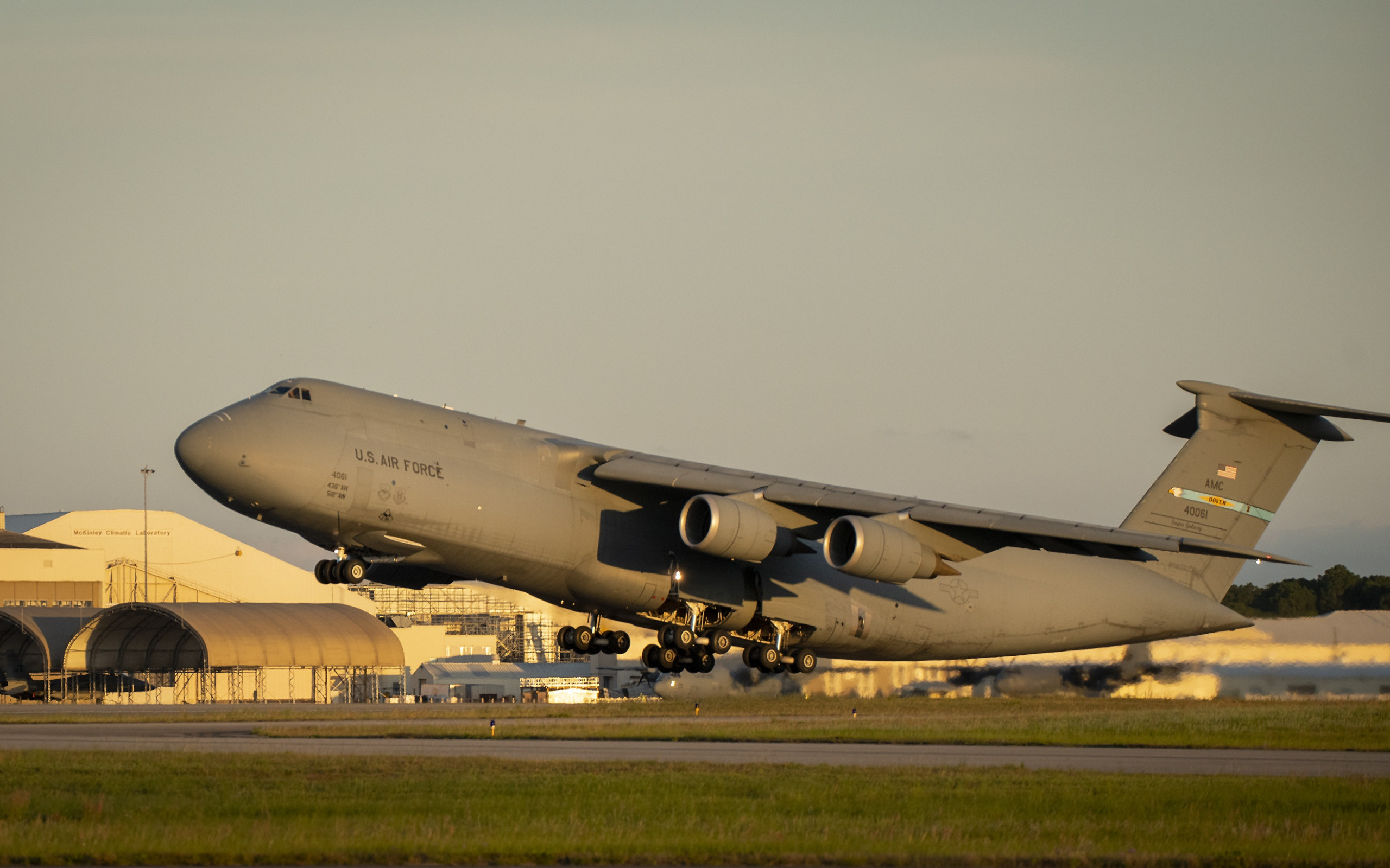 Lockheed C-5 Galaxy Wallpapers