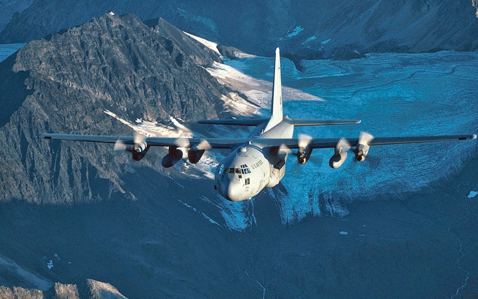 Lockheed Martin C-130J Super Hercules Wallpapers