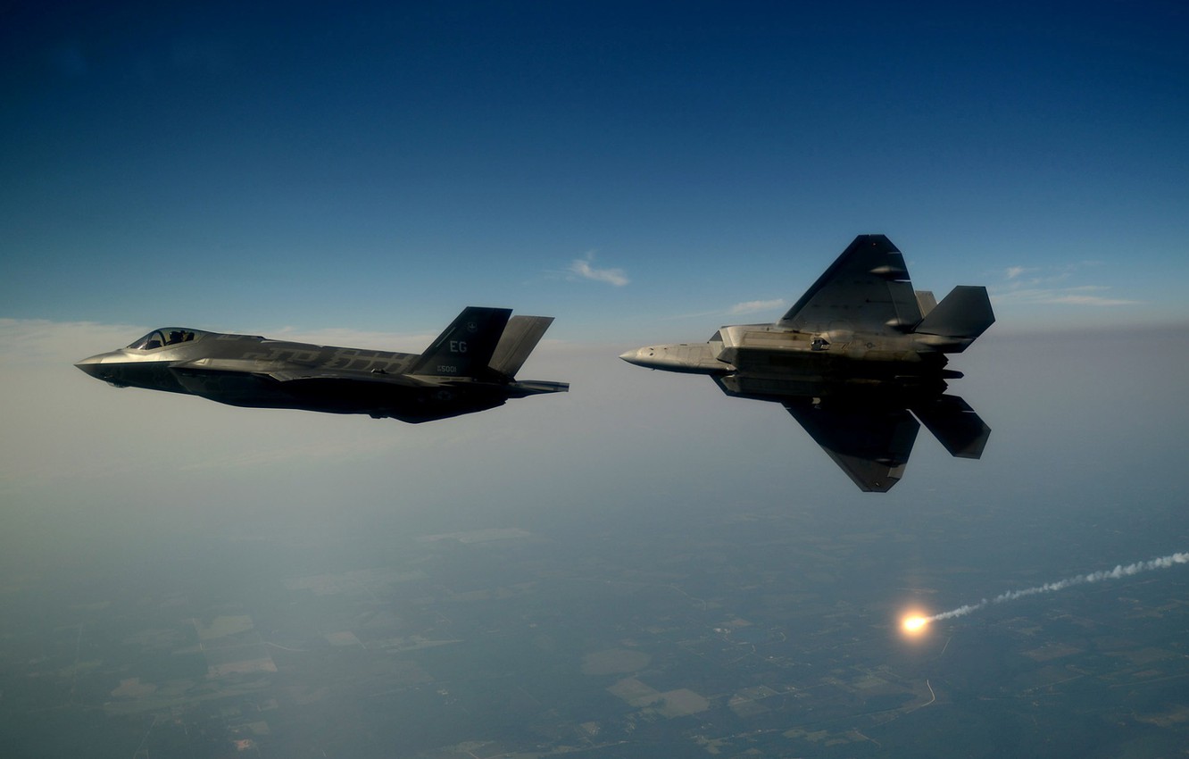 Lockheed Martin F-22 Raptor Wallpapers