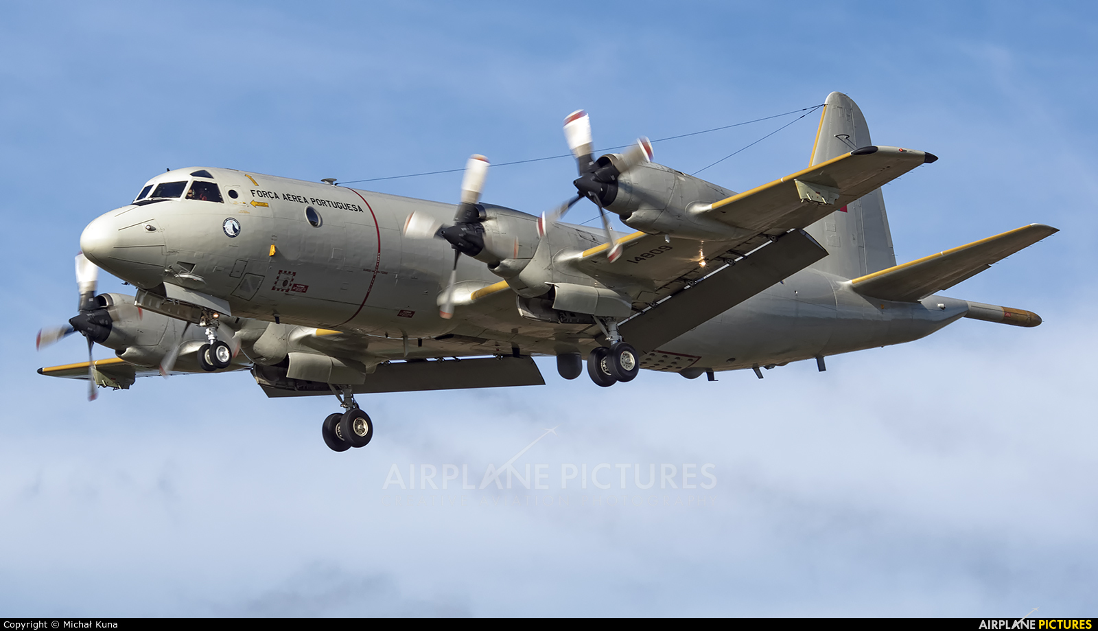 Lockheed P-3 Orion Wallpapers