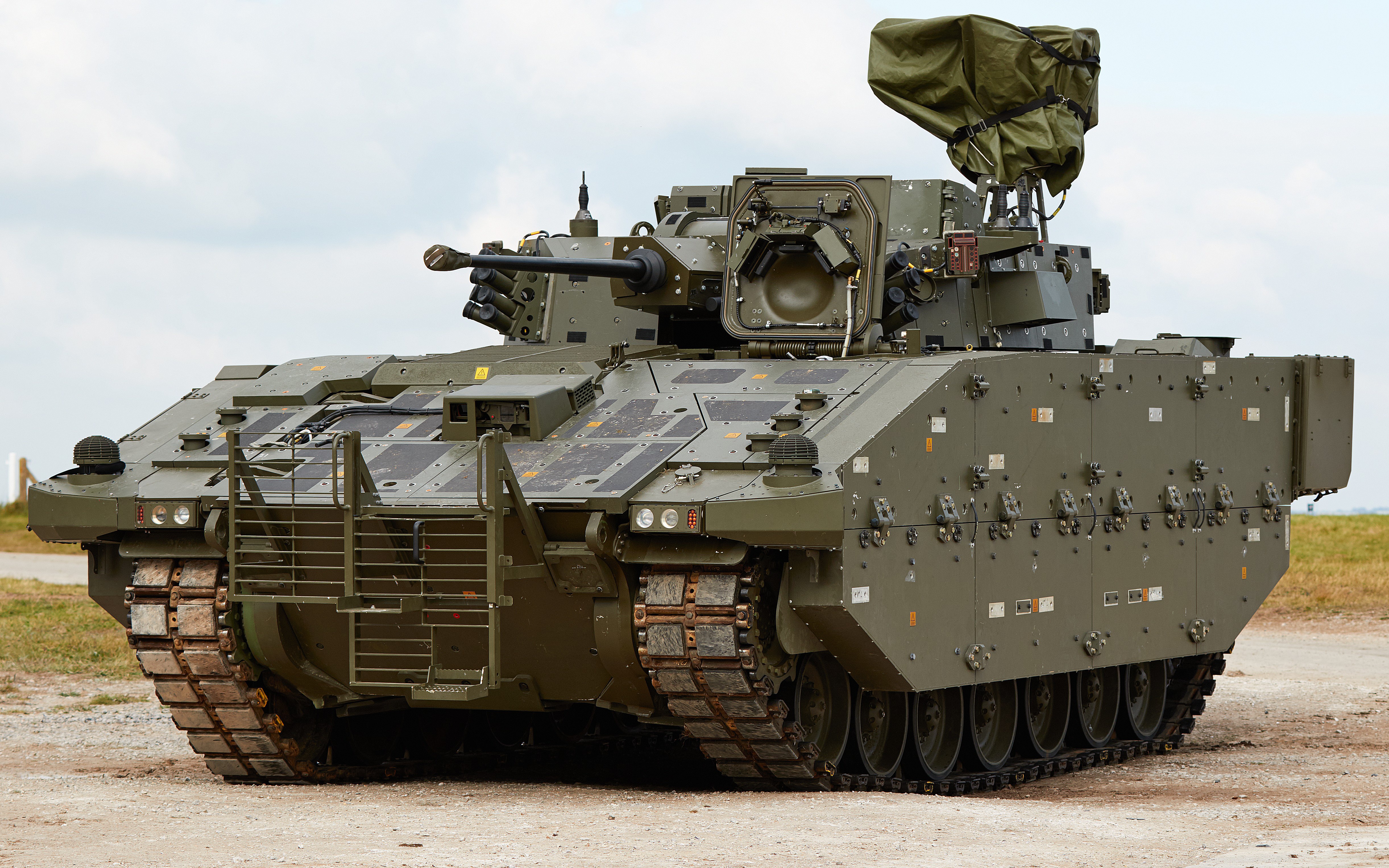 M113 Armored Personnel Carrier Wallpapers