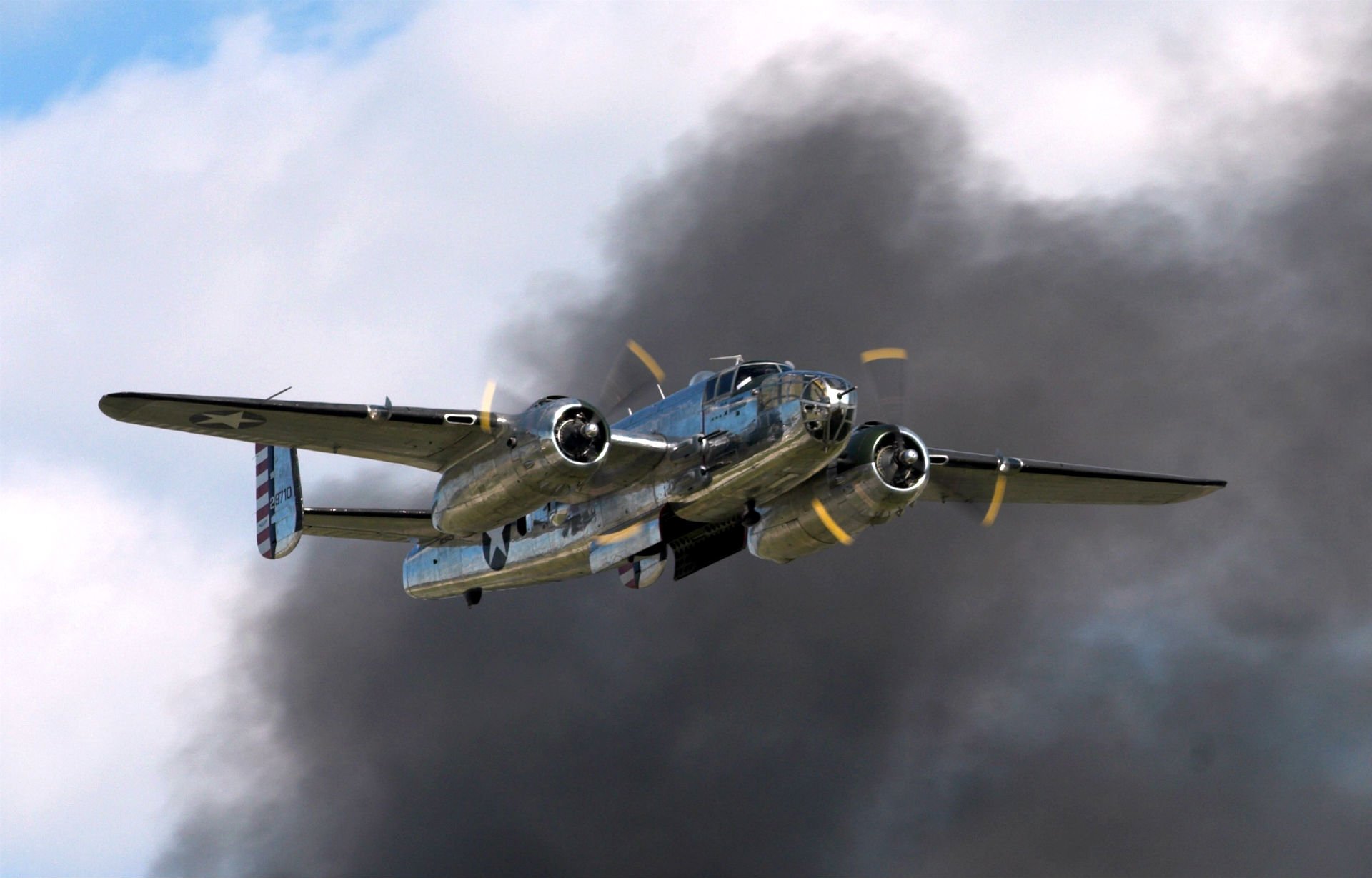 North American B-25 Mitchell Wallpapers