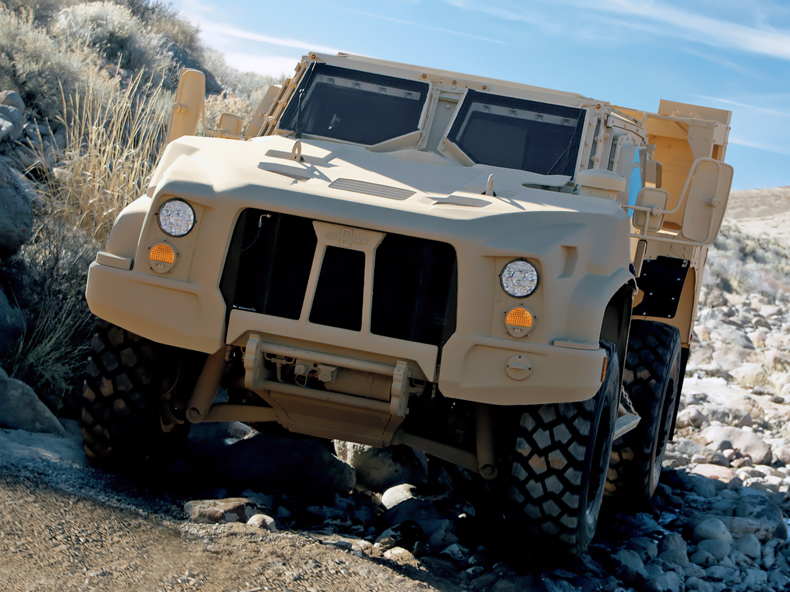 Oshkosh L-Atv Wallpapers