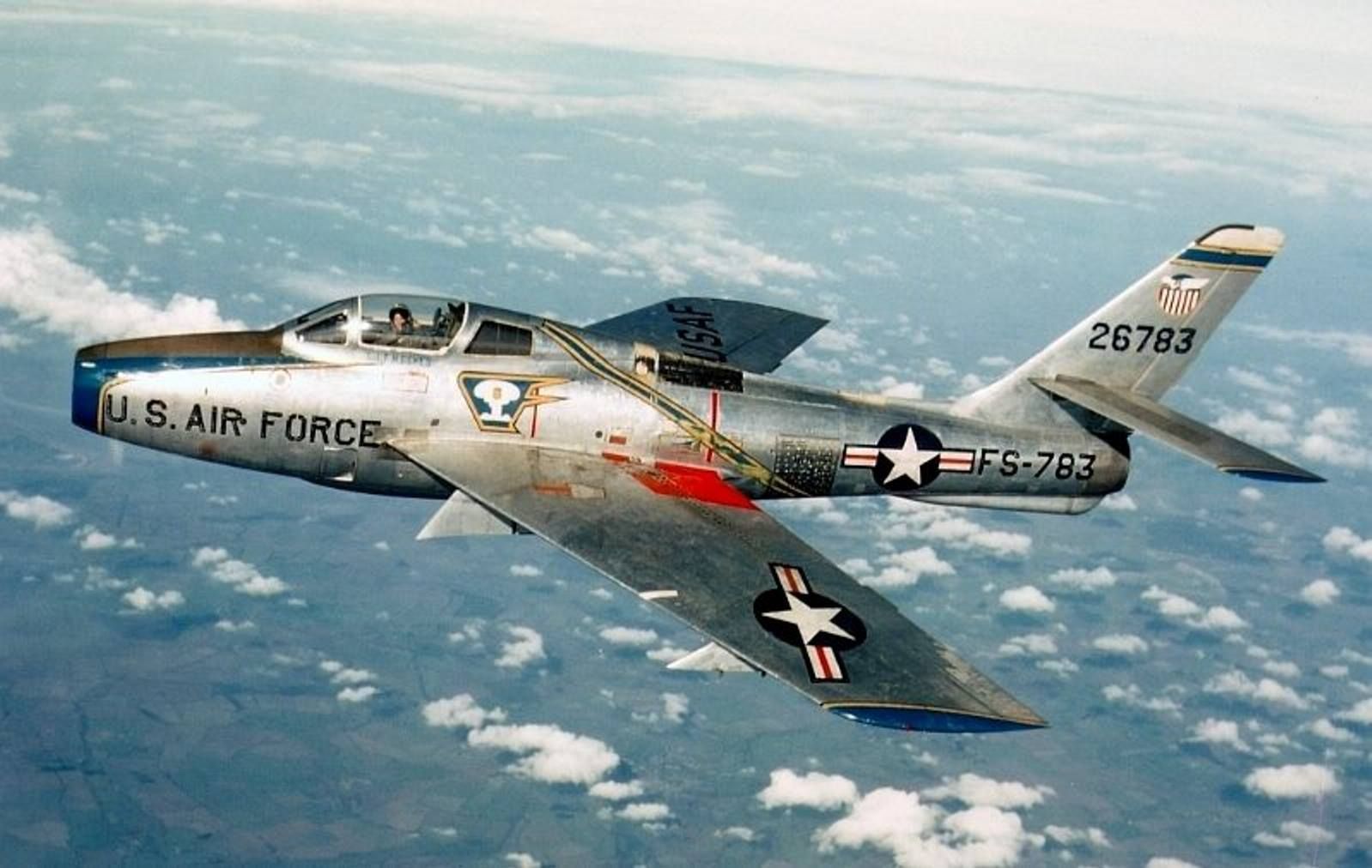 Republic F-84F Thunderstreak Wallpapers