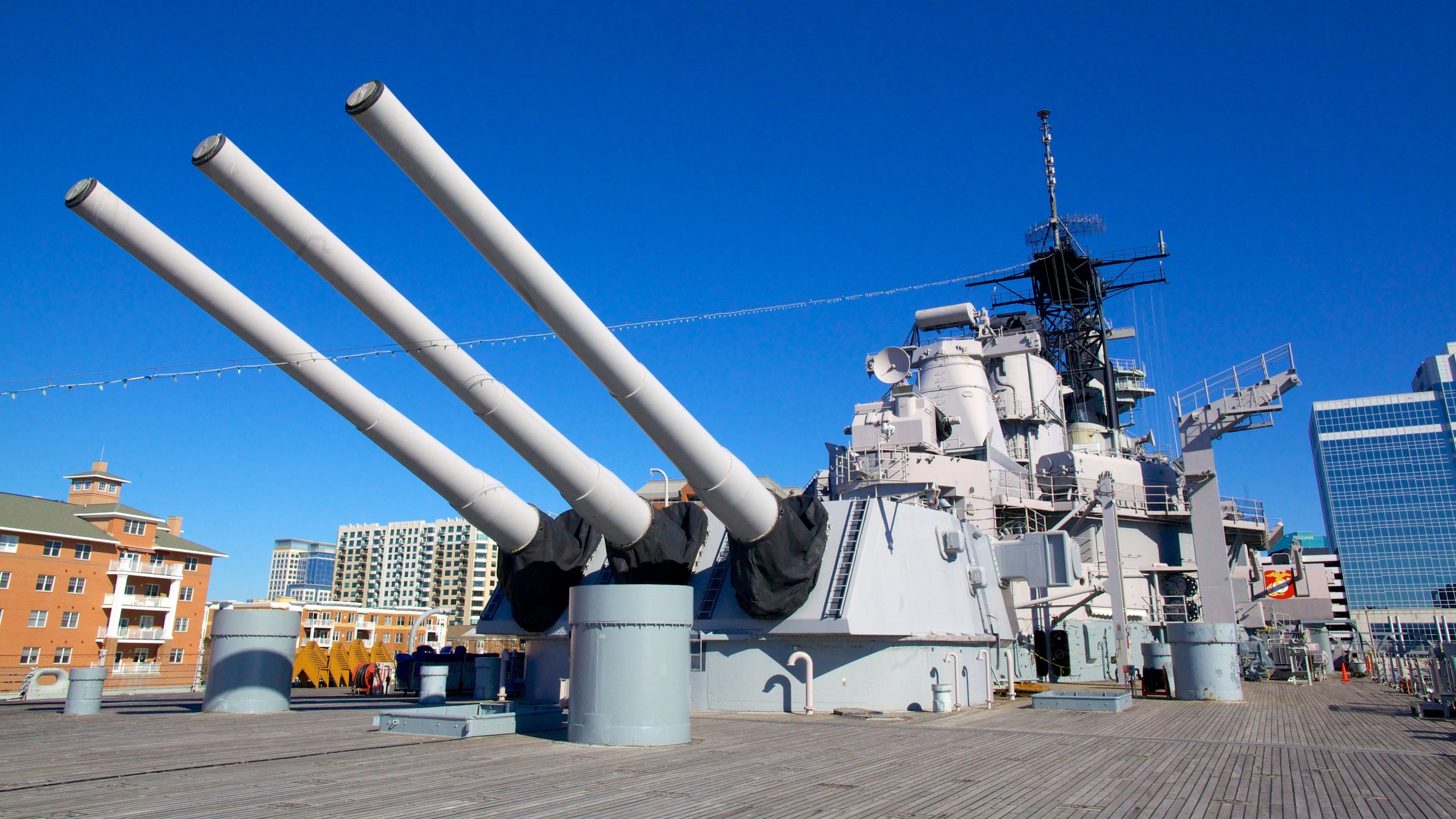 Uss Wisconsin (Bb-64) Wallpapers