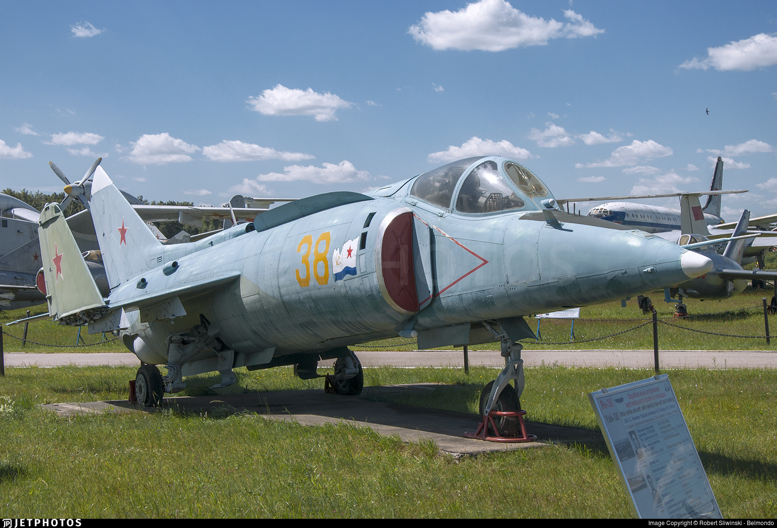 Yakovlev Yak-38 Wallpapers