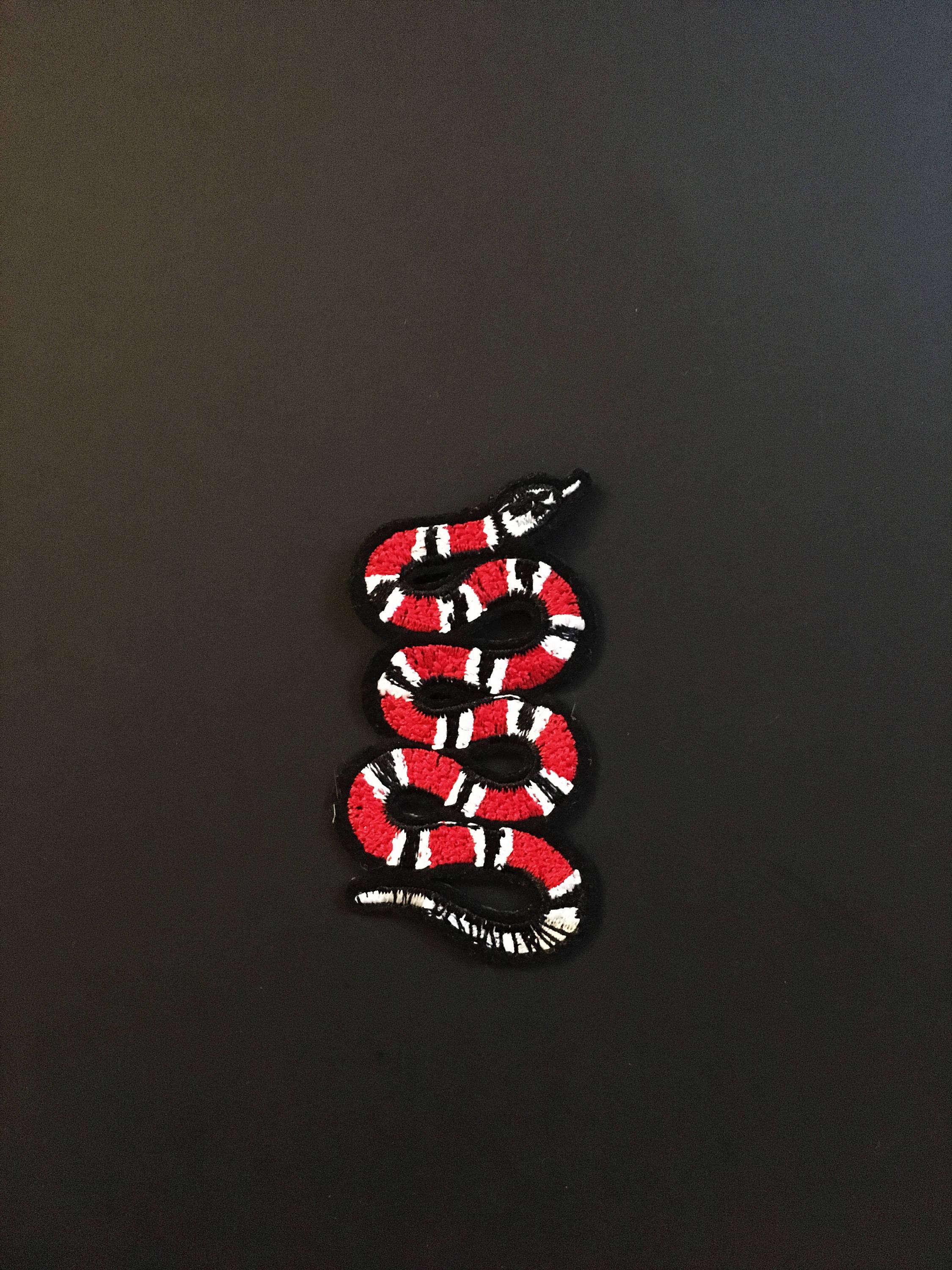 Cartoon Gucci Snake Wallpapers