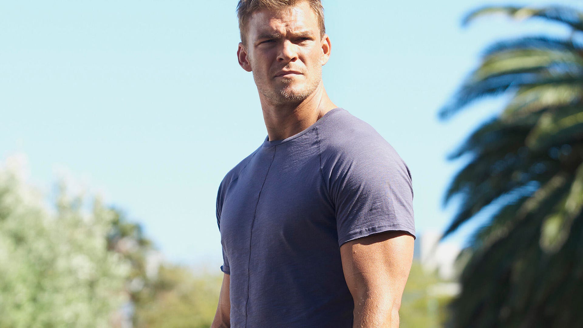 Alan Ritchson As Jack Reacher Hd Wallpapers