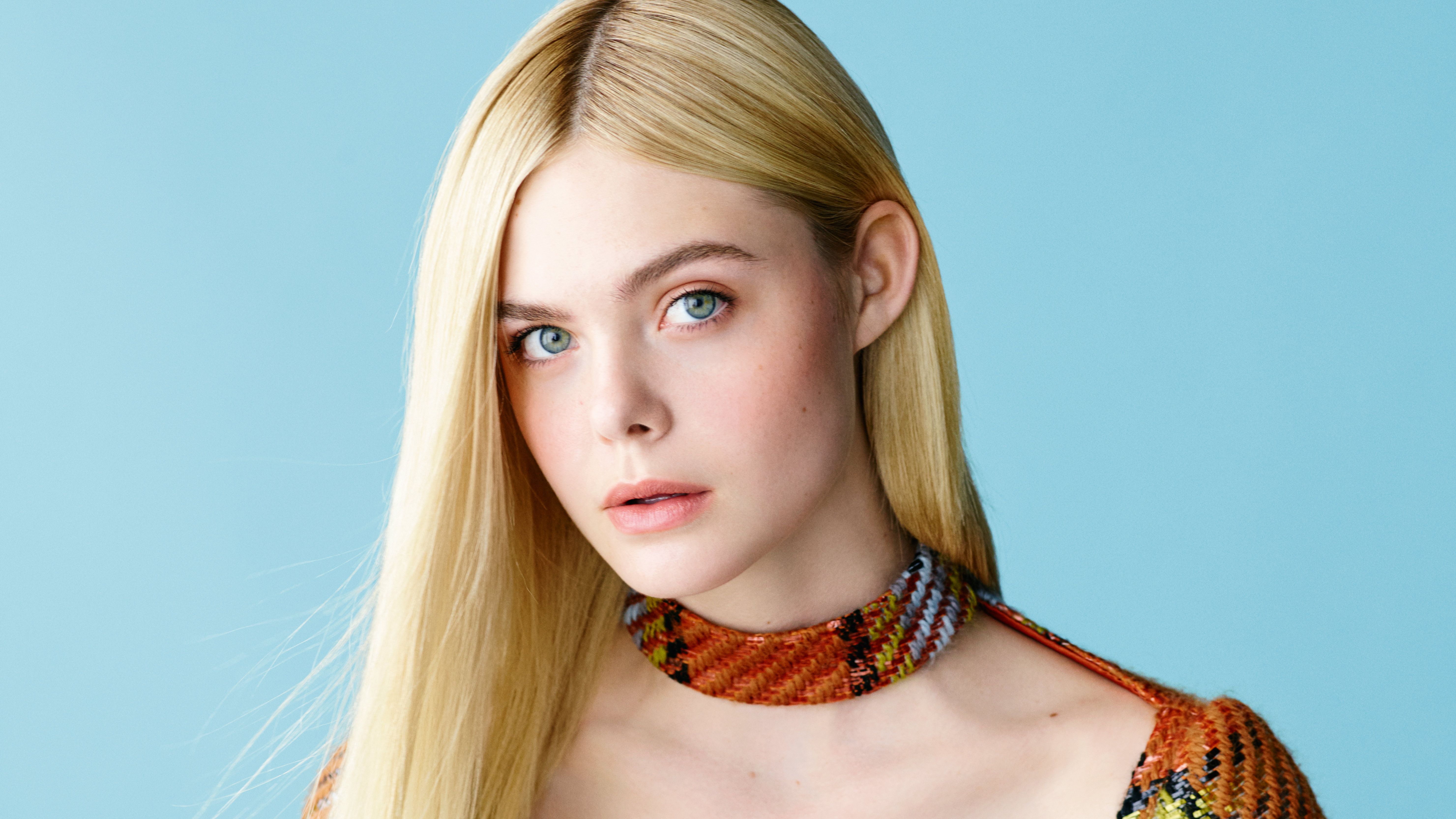 Elle Fanning The Great 4K Wallpapers