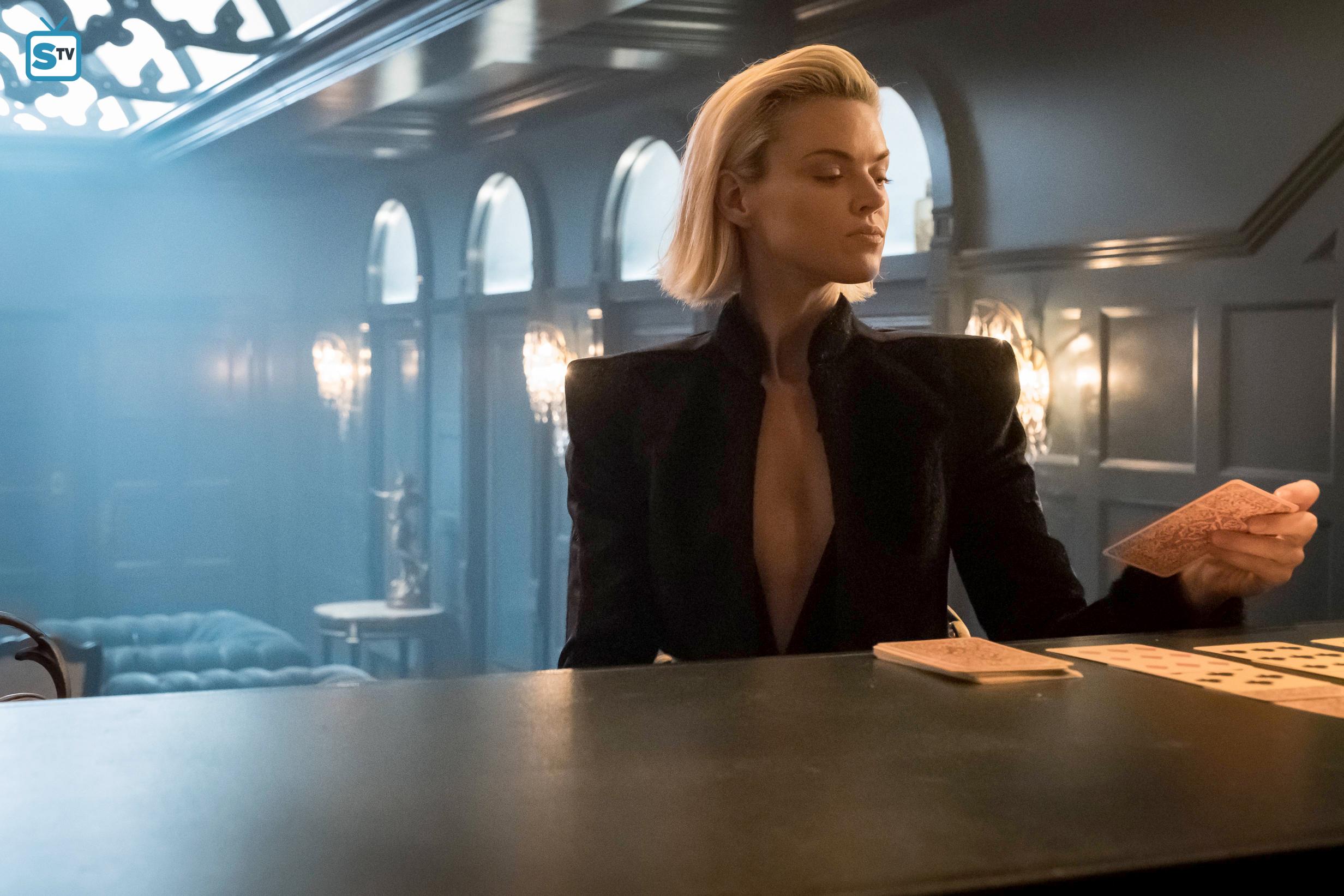 Erin Richards As Barbara Kean In Gotham Wallpapers