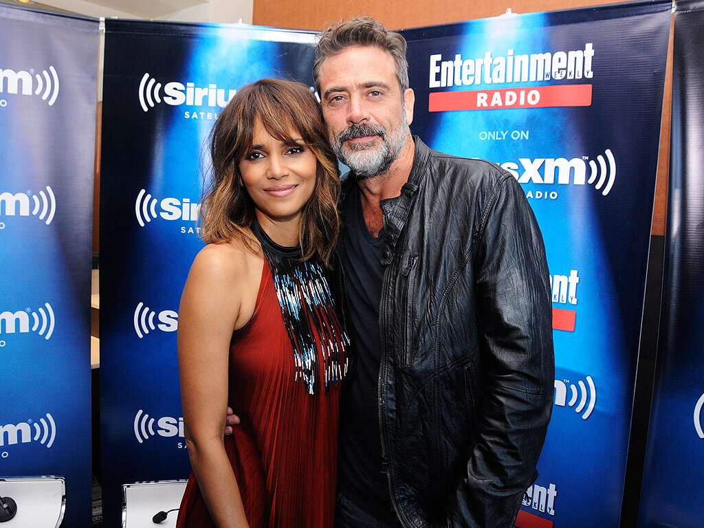 Extant Wallpapers