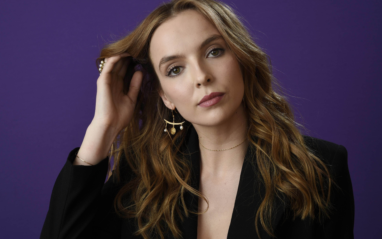 Jodie Comer Killing Eve Wallpapers