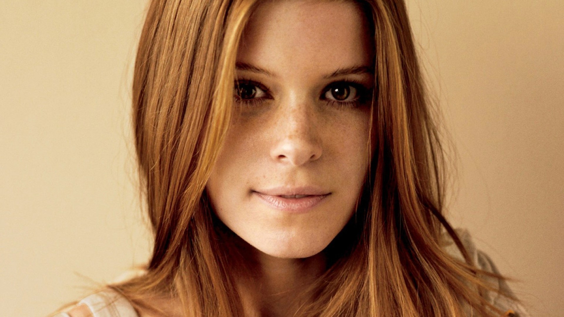 Kate Mara A Teacher Wallpapers