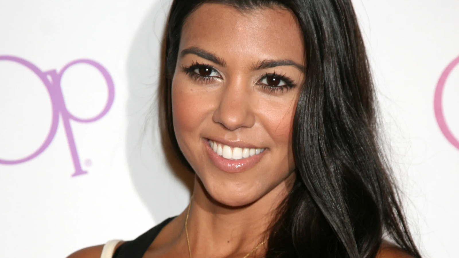 Kourtney Kardashian Keeping Up With The Kardashians Season 2018 Wallpapers