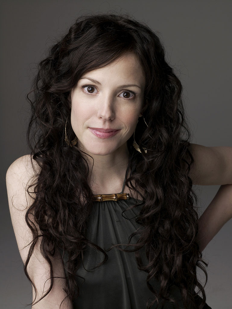 Mary-Louise Parker Weeds Actress Wallpapers