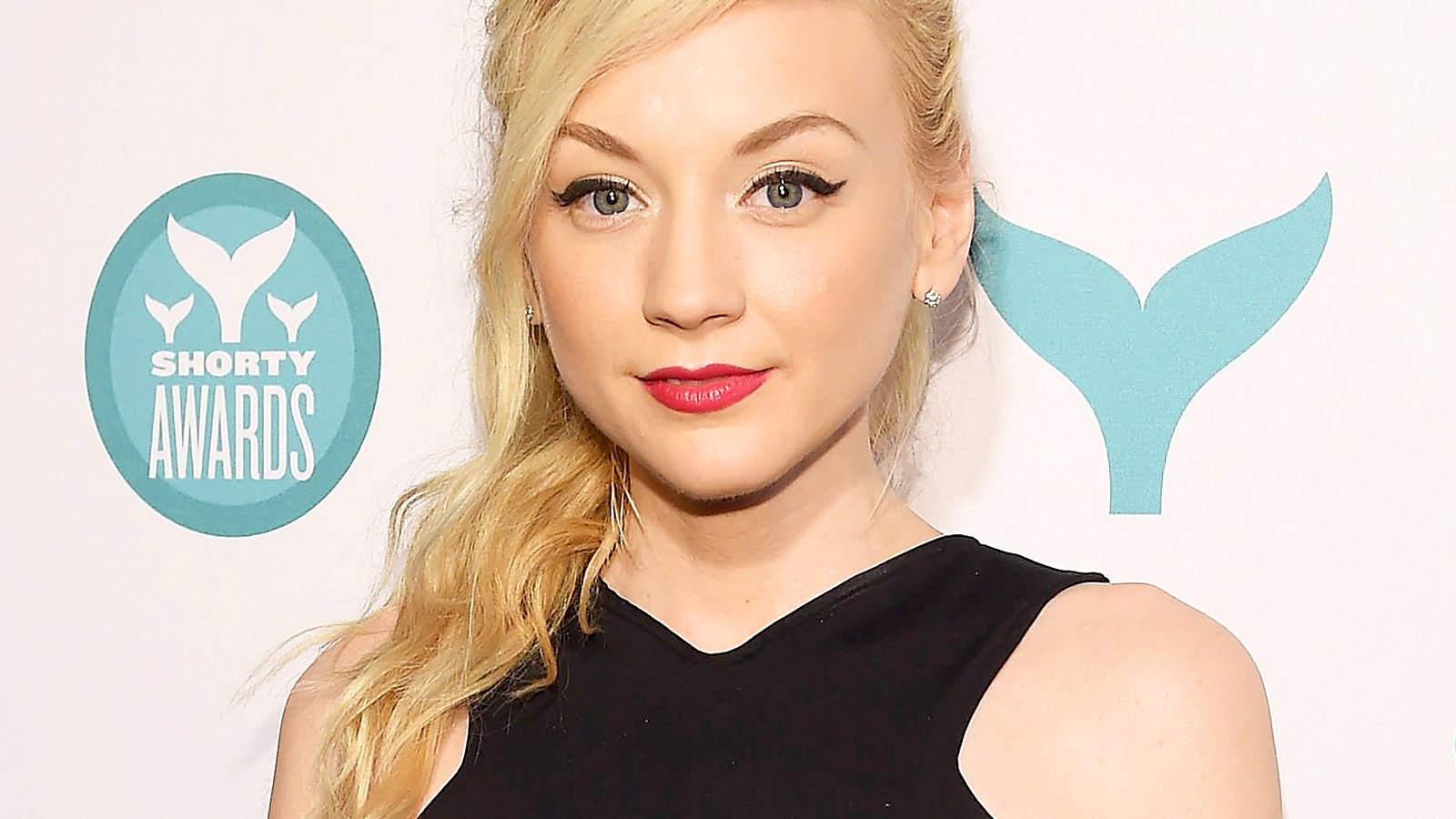 Emily Kinney Fakes