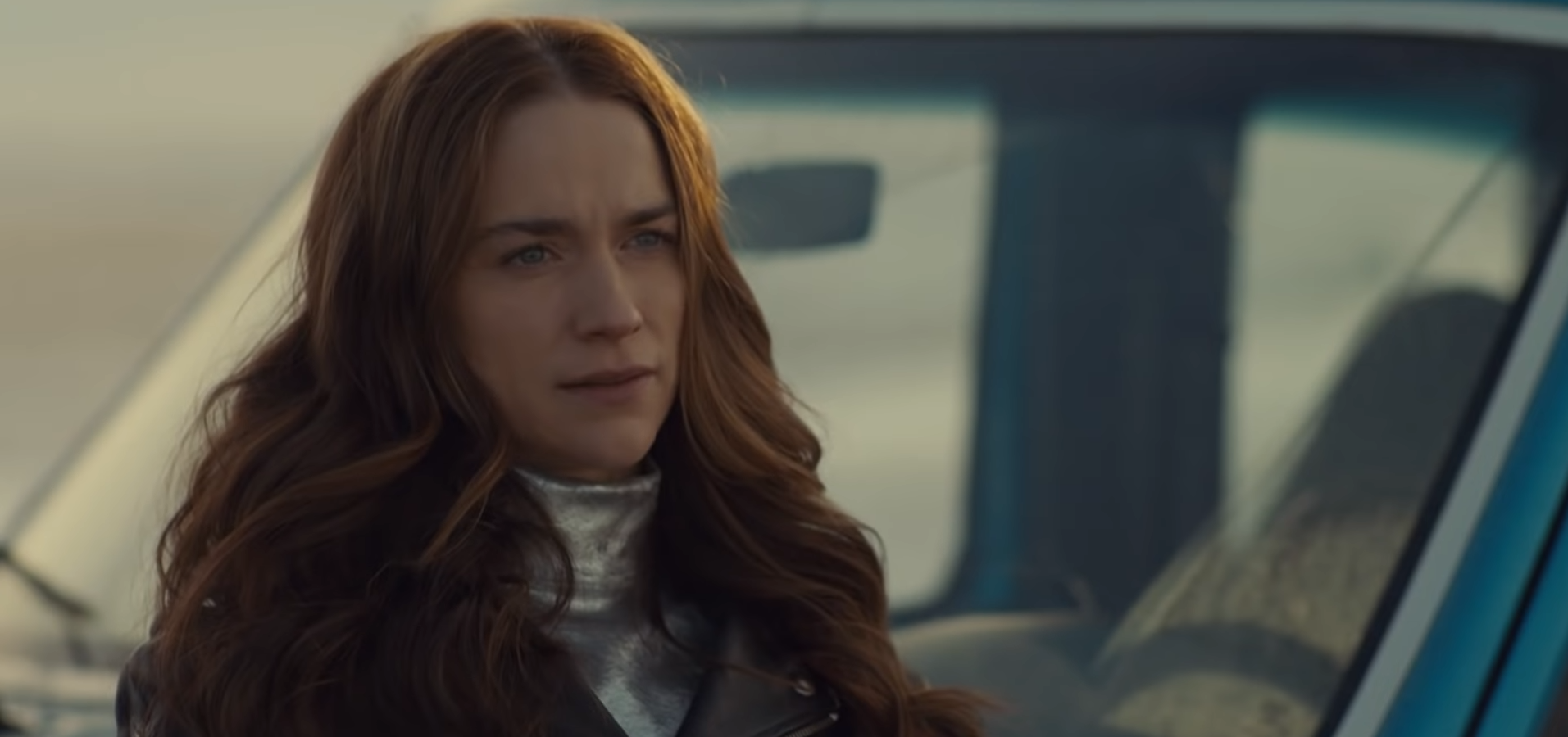 Melanie Scrofano In Wynonna Earp Wallpapers