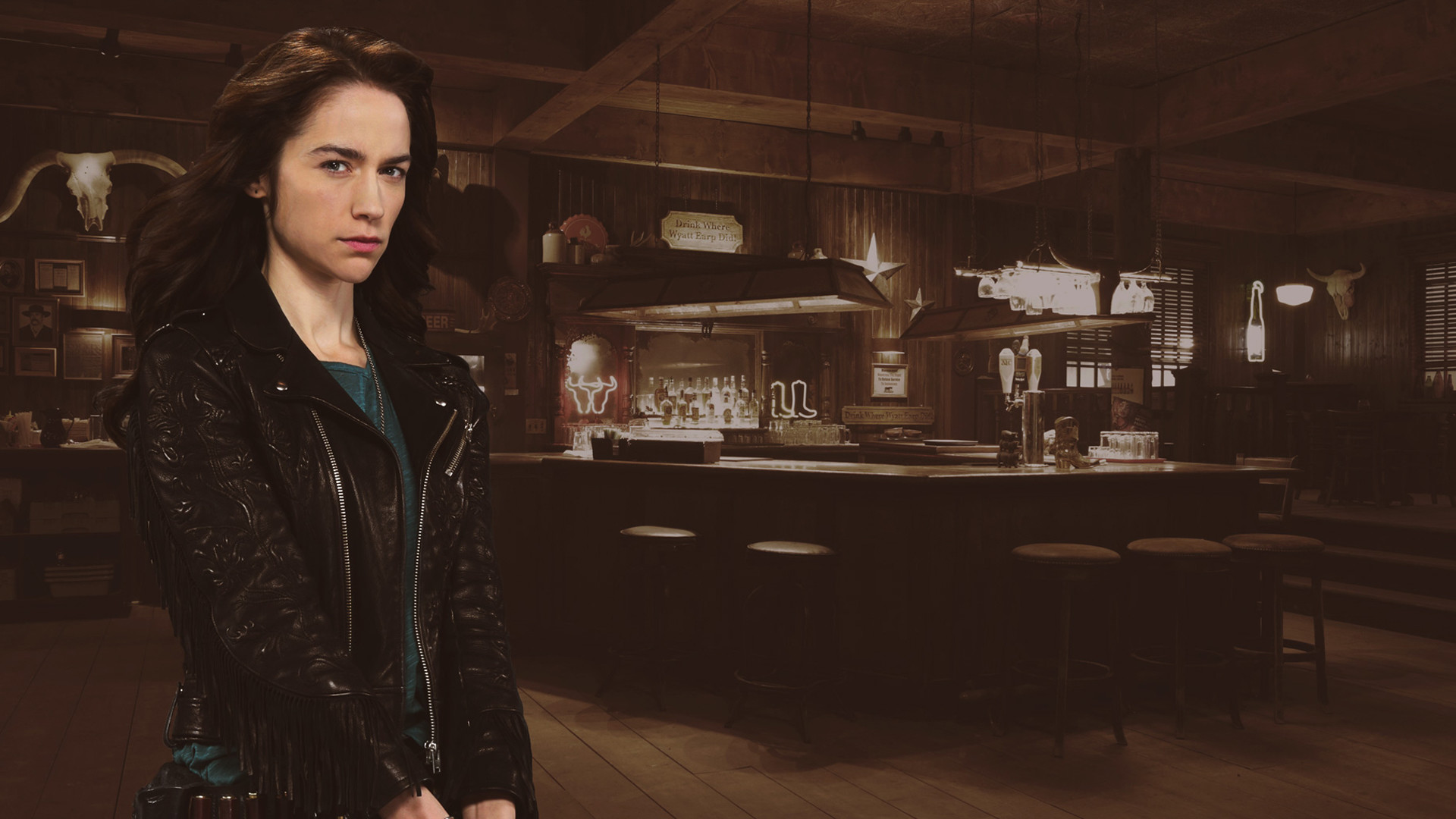 Melanie Scrofano Wynonna Earp Wallpapers