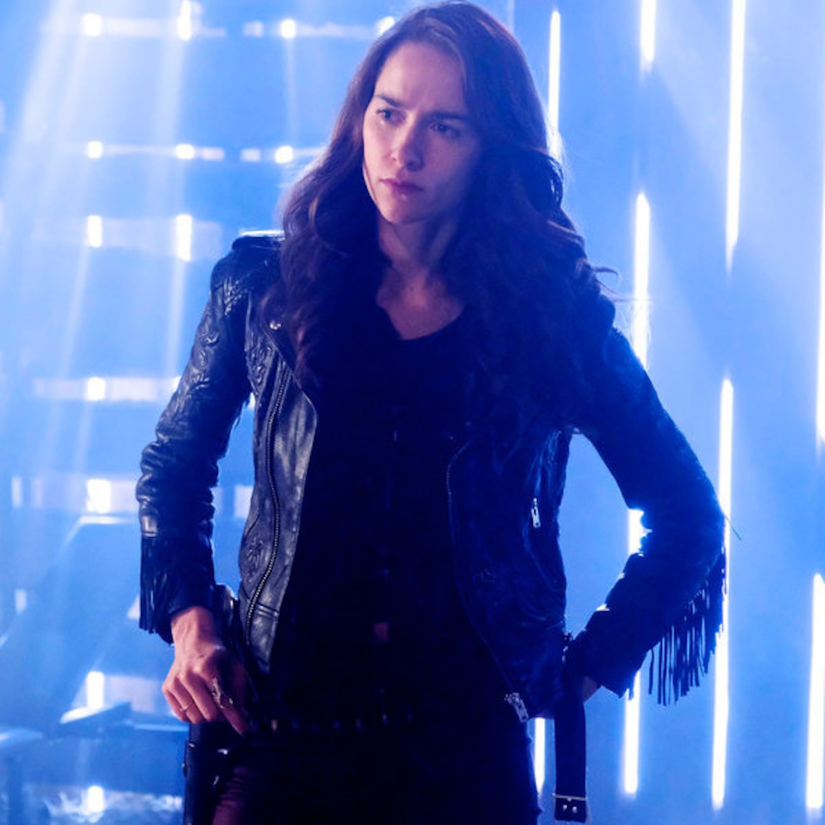 Melanie Scrofano Wynonna Earp Wallpapers