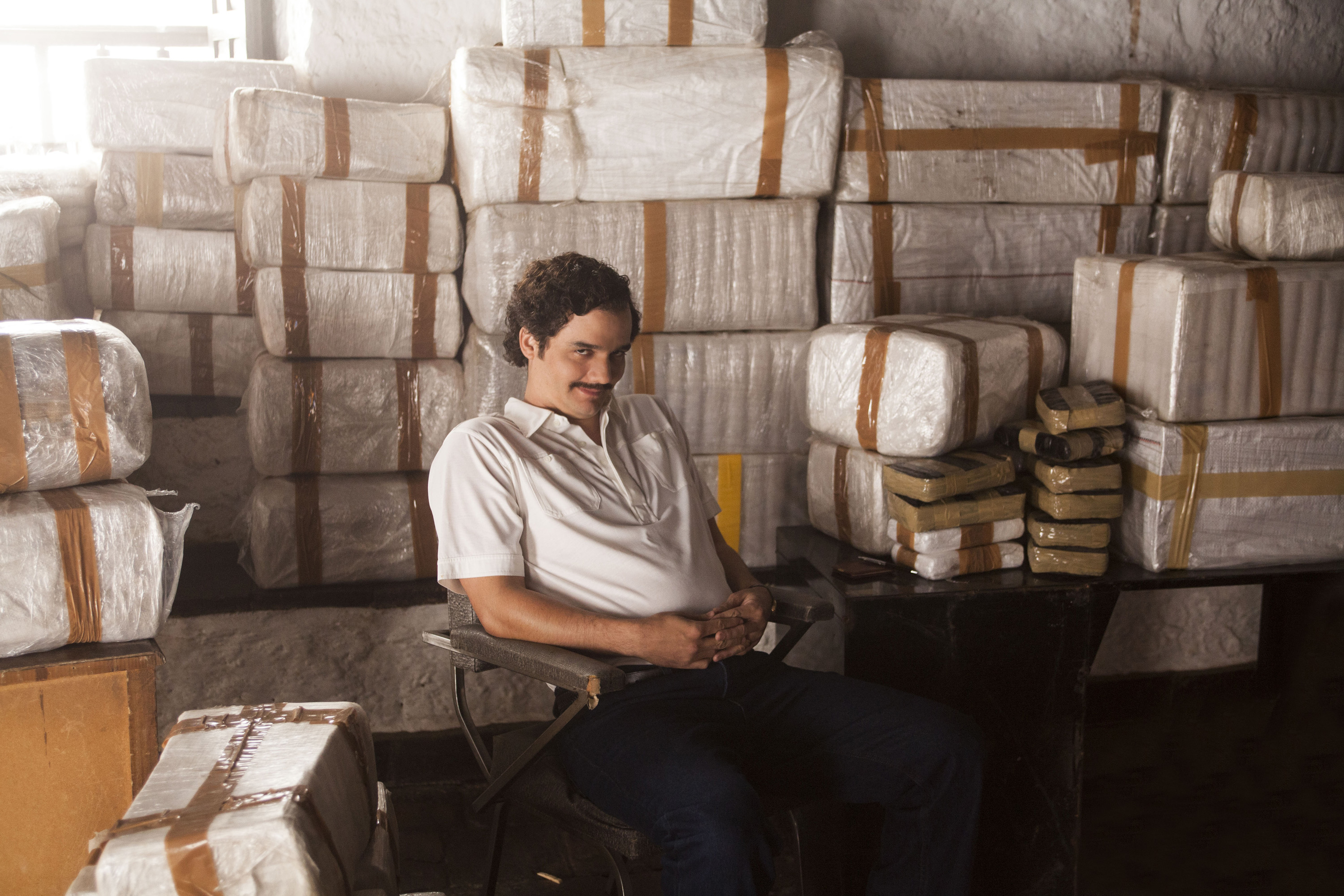 Narcos Hd Poster Wallpapers