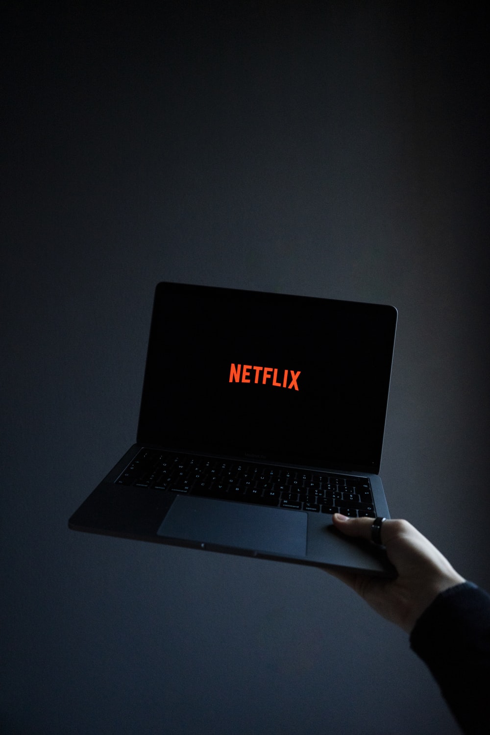 Netflix Into The Night Wallpapers