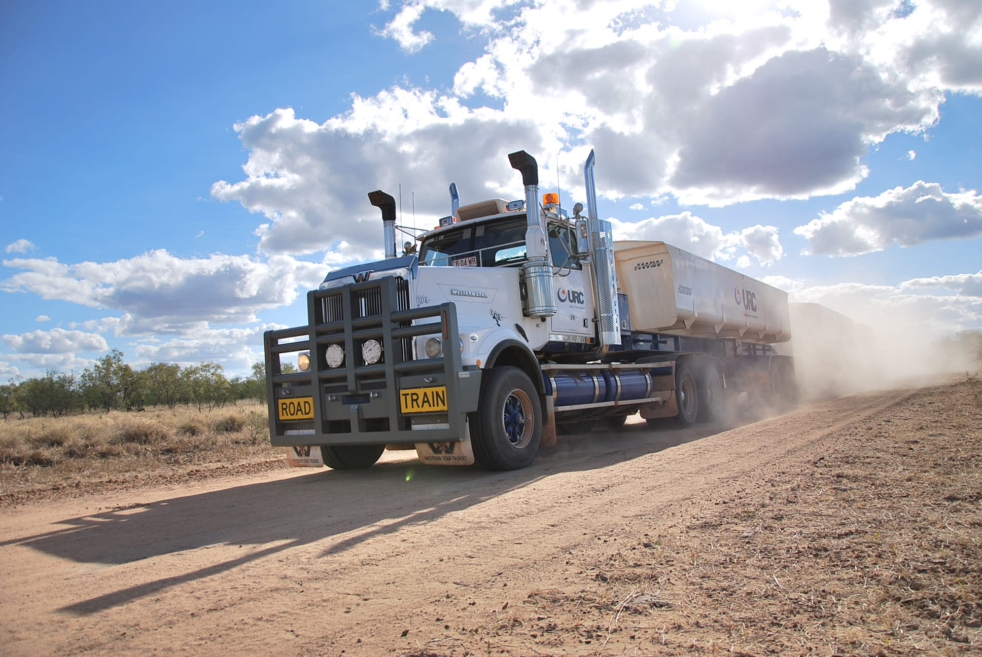 Outback Truckers Wallpapers