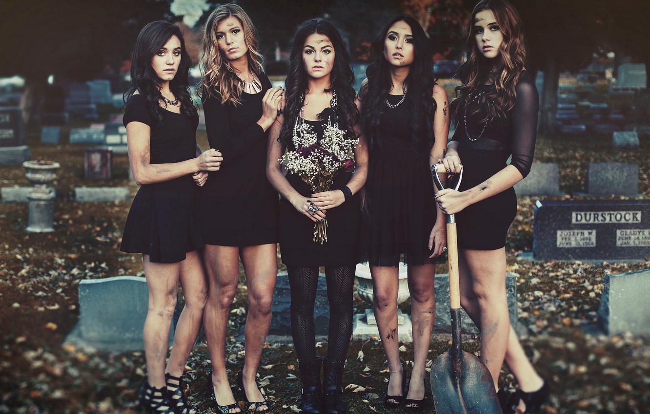 Pretty Little Liars Wallpapers