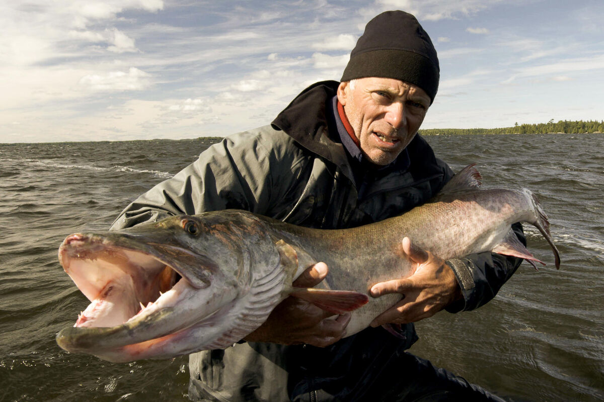 River Monsters Wallpapers