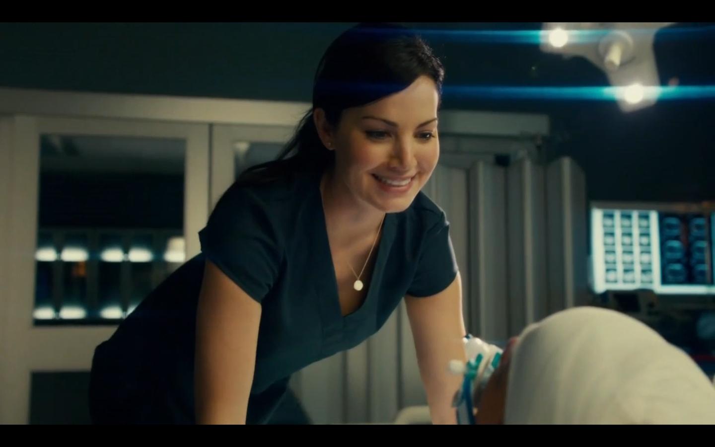 Saving video. Эрика Дюранс saving hope. Erica Durance saving hope. 24 Часа с эрикой. Актриса из надежде на спасения правда ли была беременна.